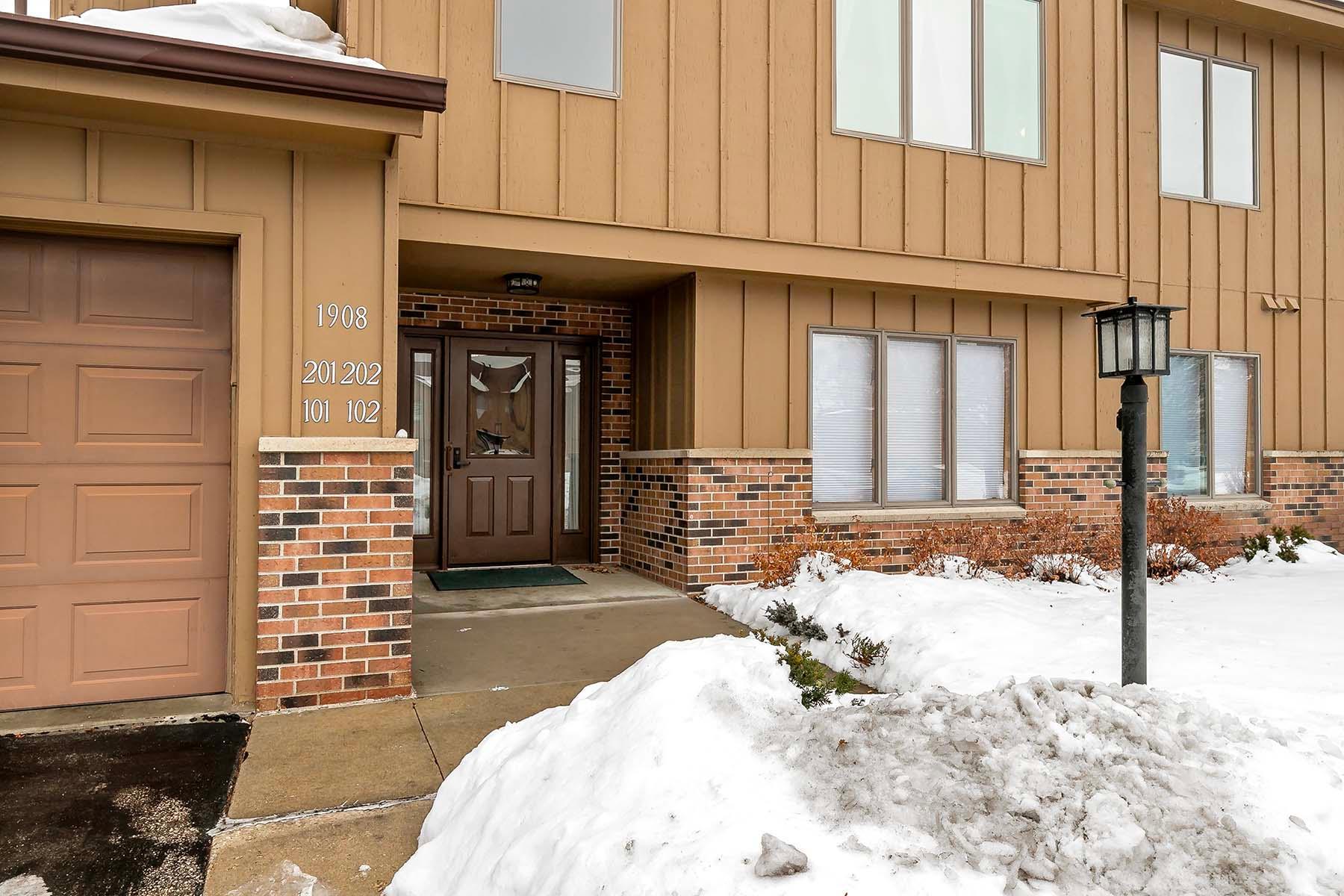 1908 Lakeview Court SW Unit: 202