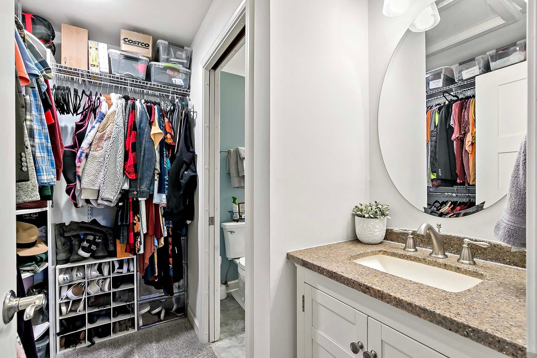 1908 Lakeview Court SW Unit: 202