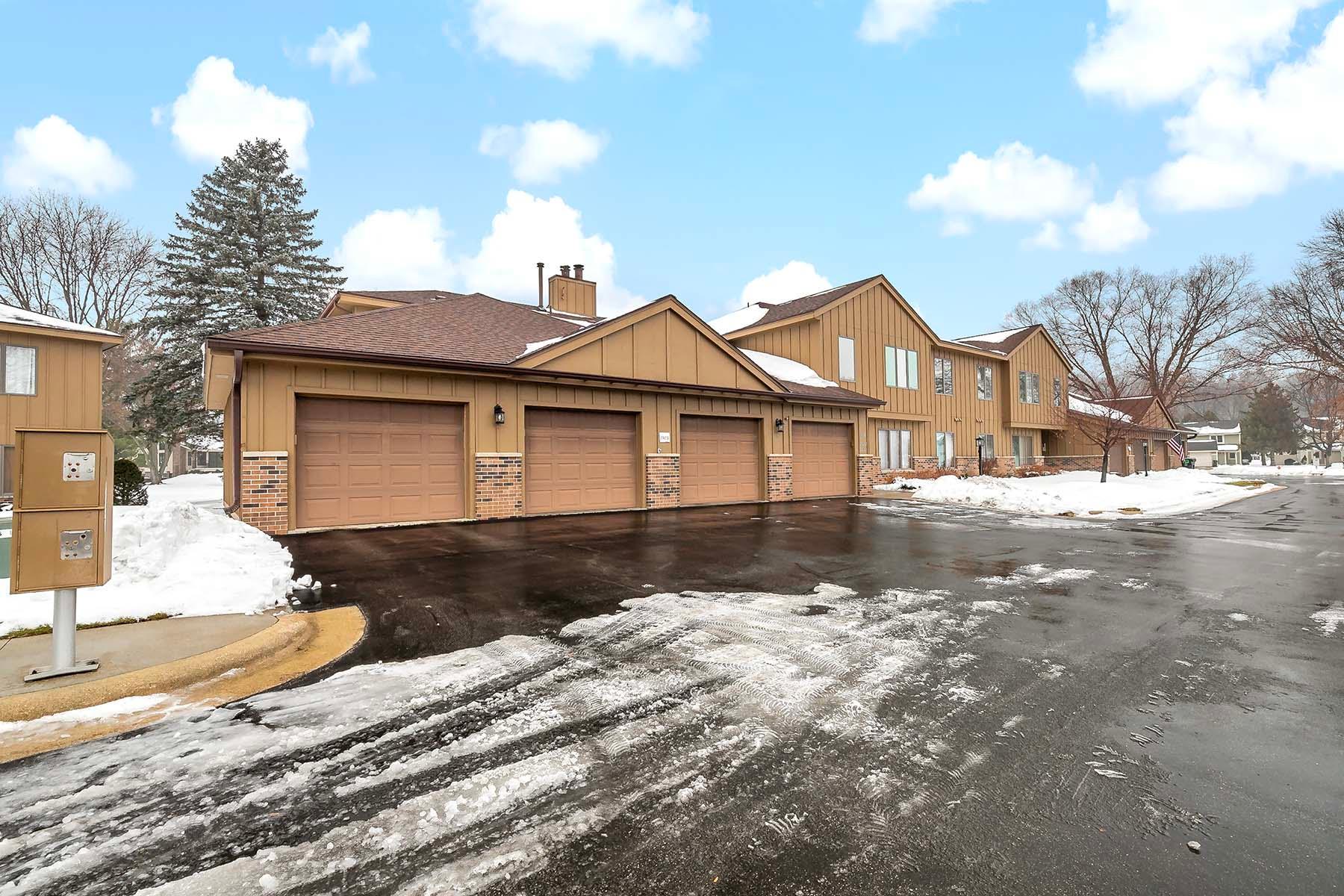 1908 Lakeview Court SW Unit: 202