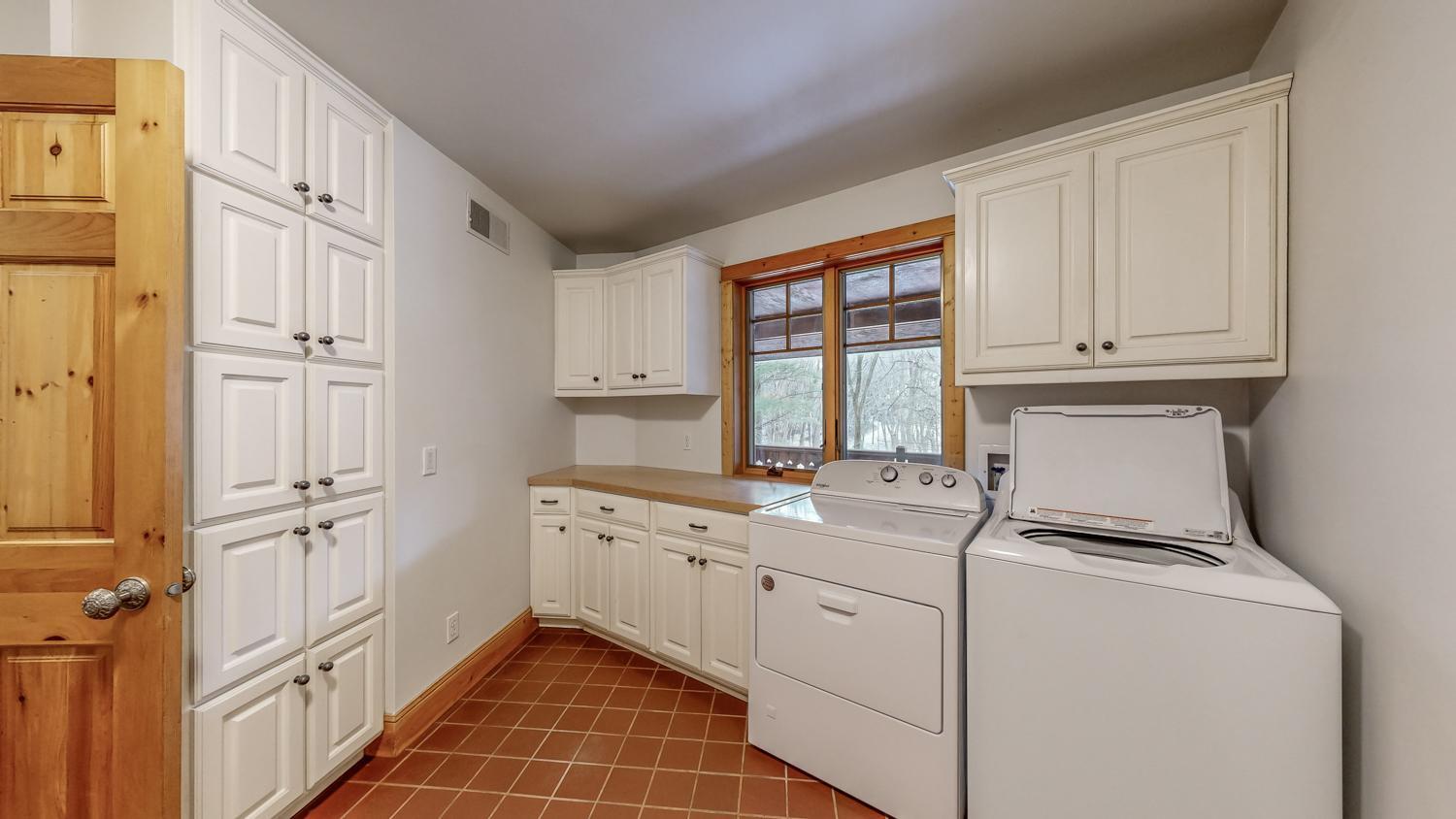 1312 Crescent Ridge Road NW