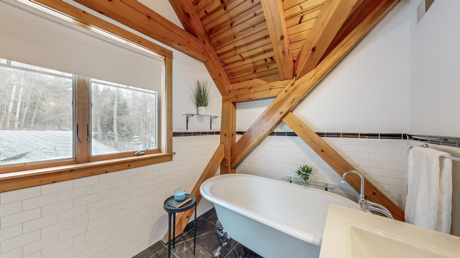 1312 Crescent Ridge Road NW