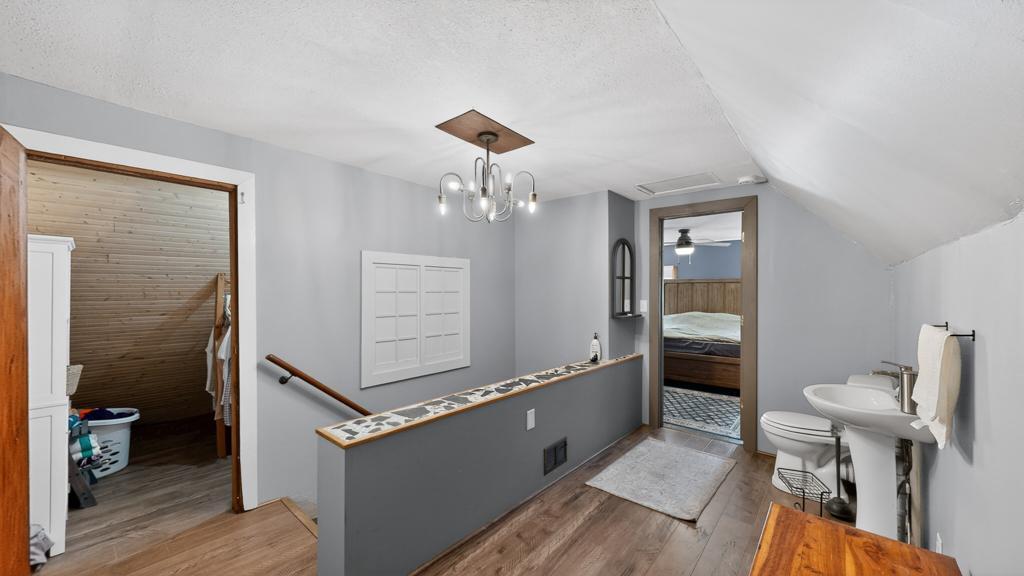 308 2nd Street NW