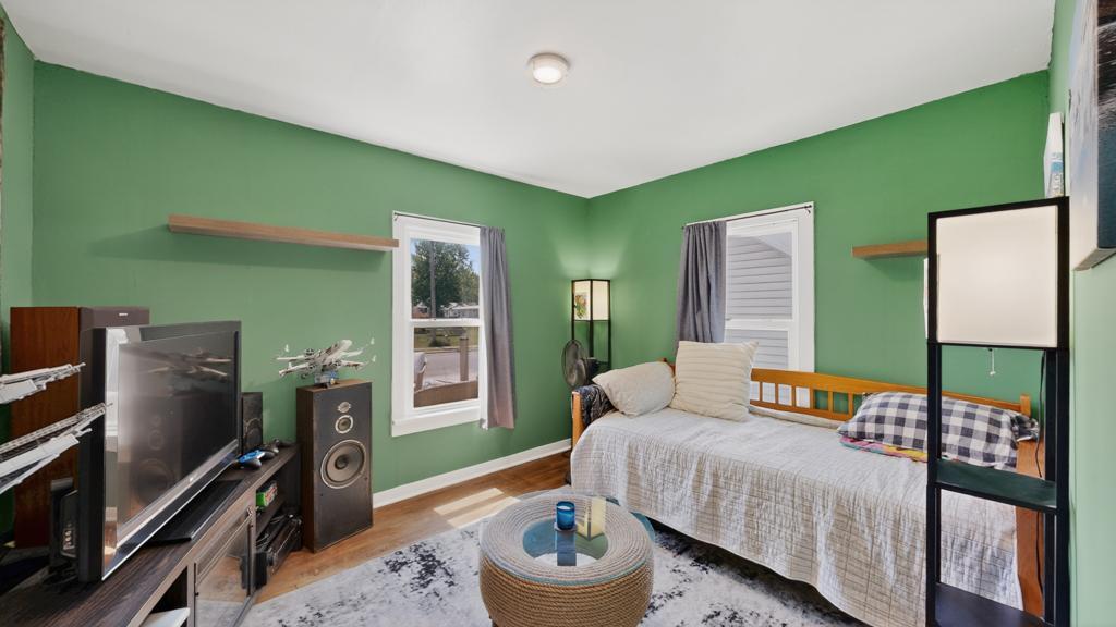 308 2nd Street NW