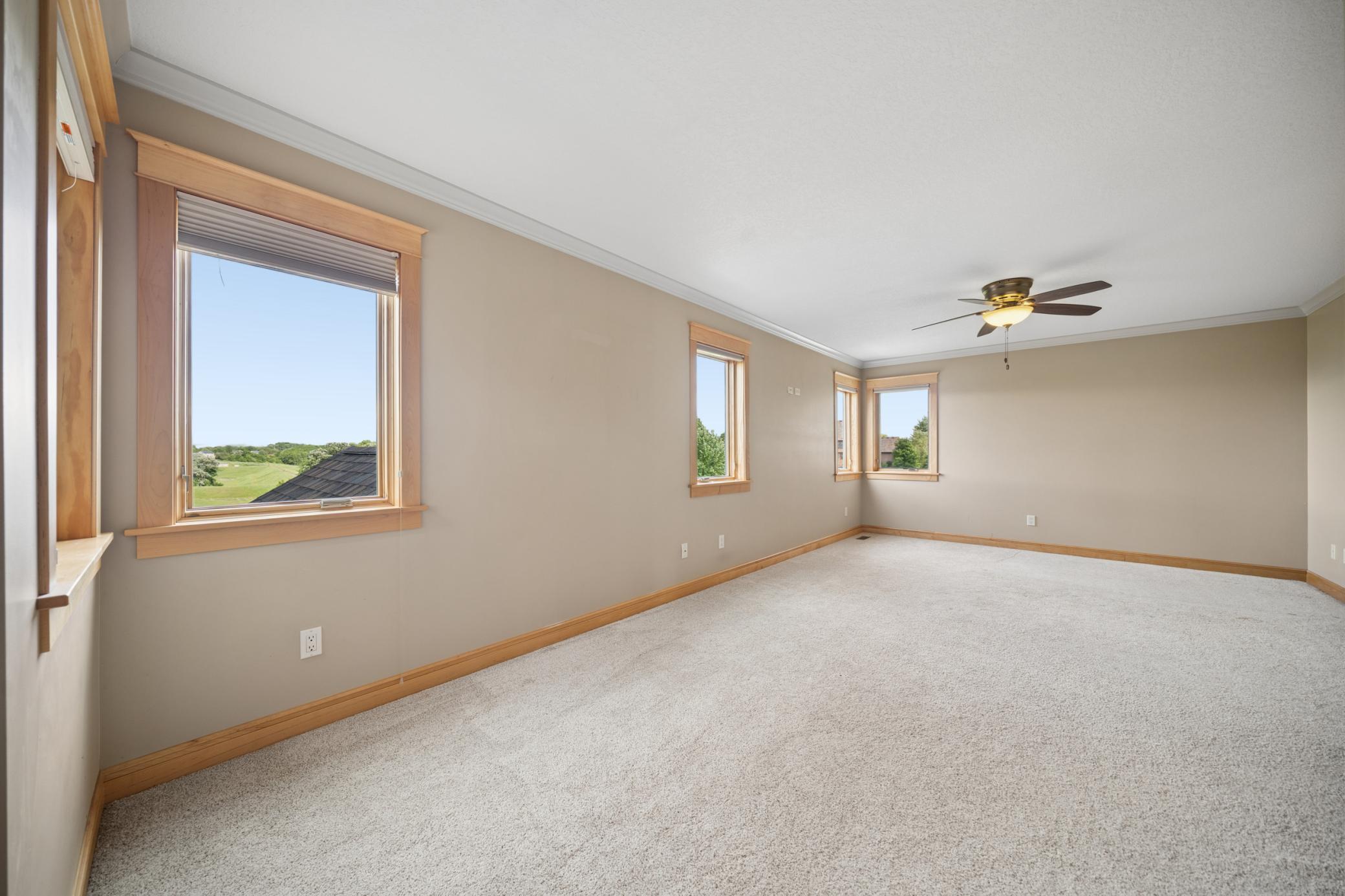 5352 Scenic Oak Drive SW