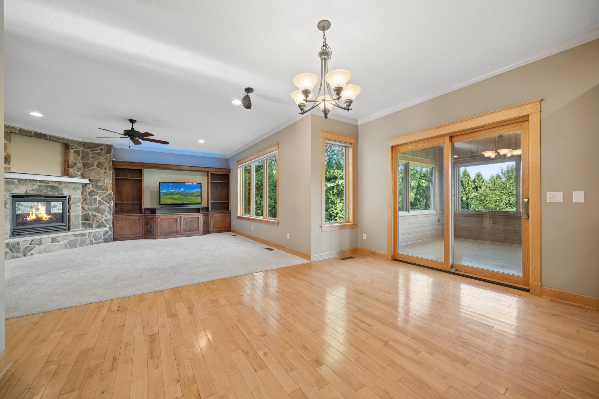 5352 Scenic Oak Drive SW