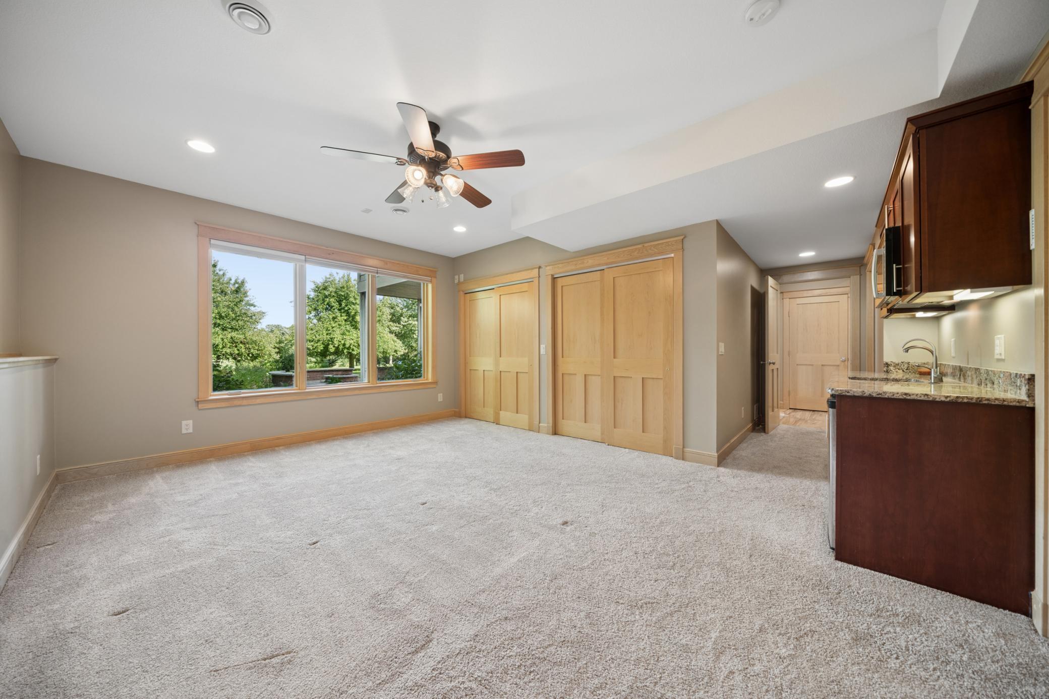 5352 Scenic Oak Drive SW