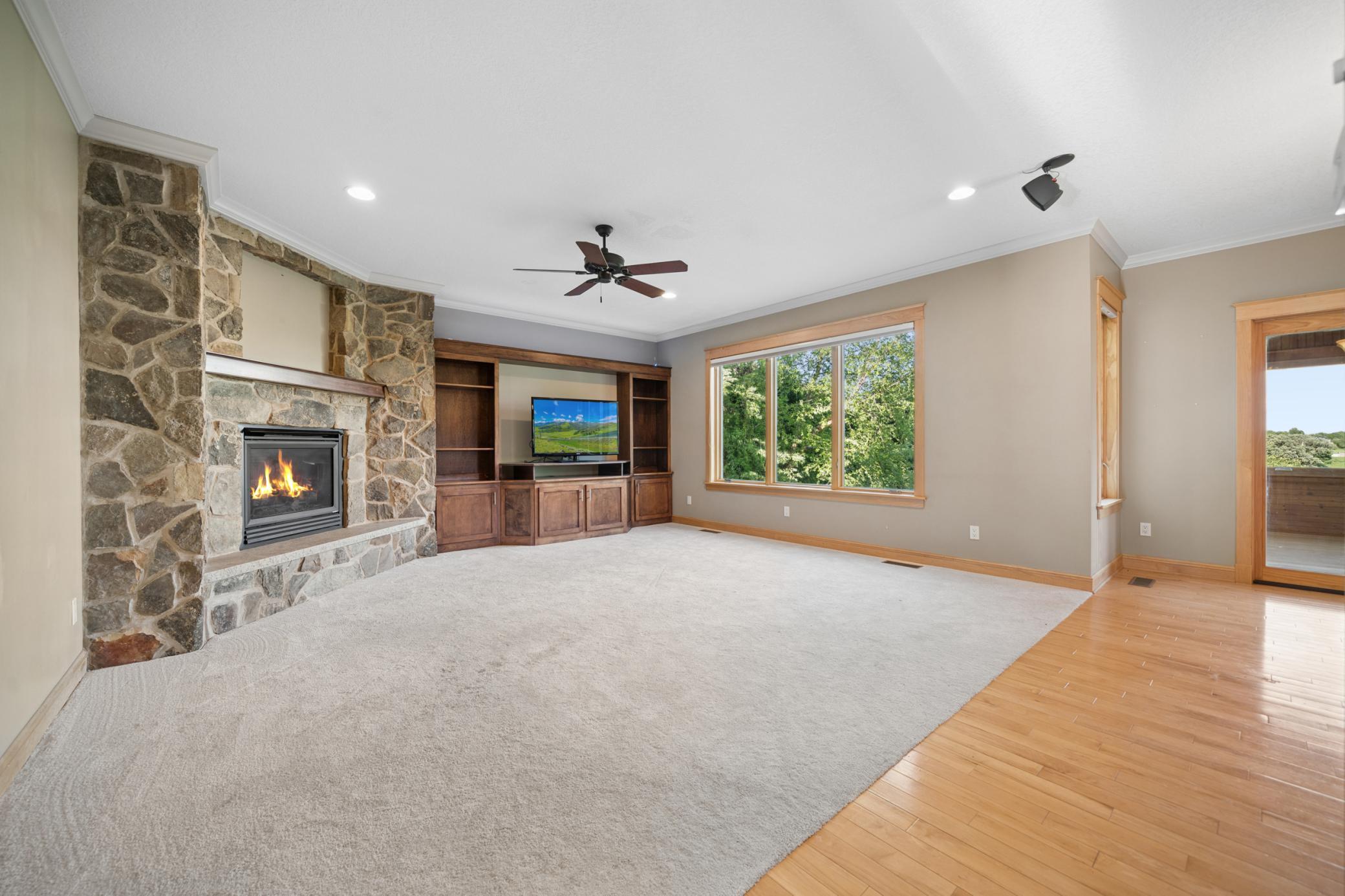 5352 Scenic Oak Drive SW