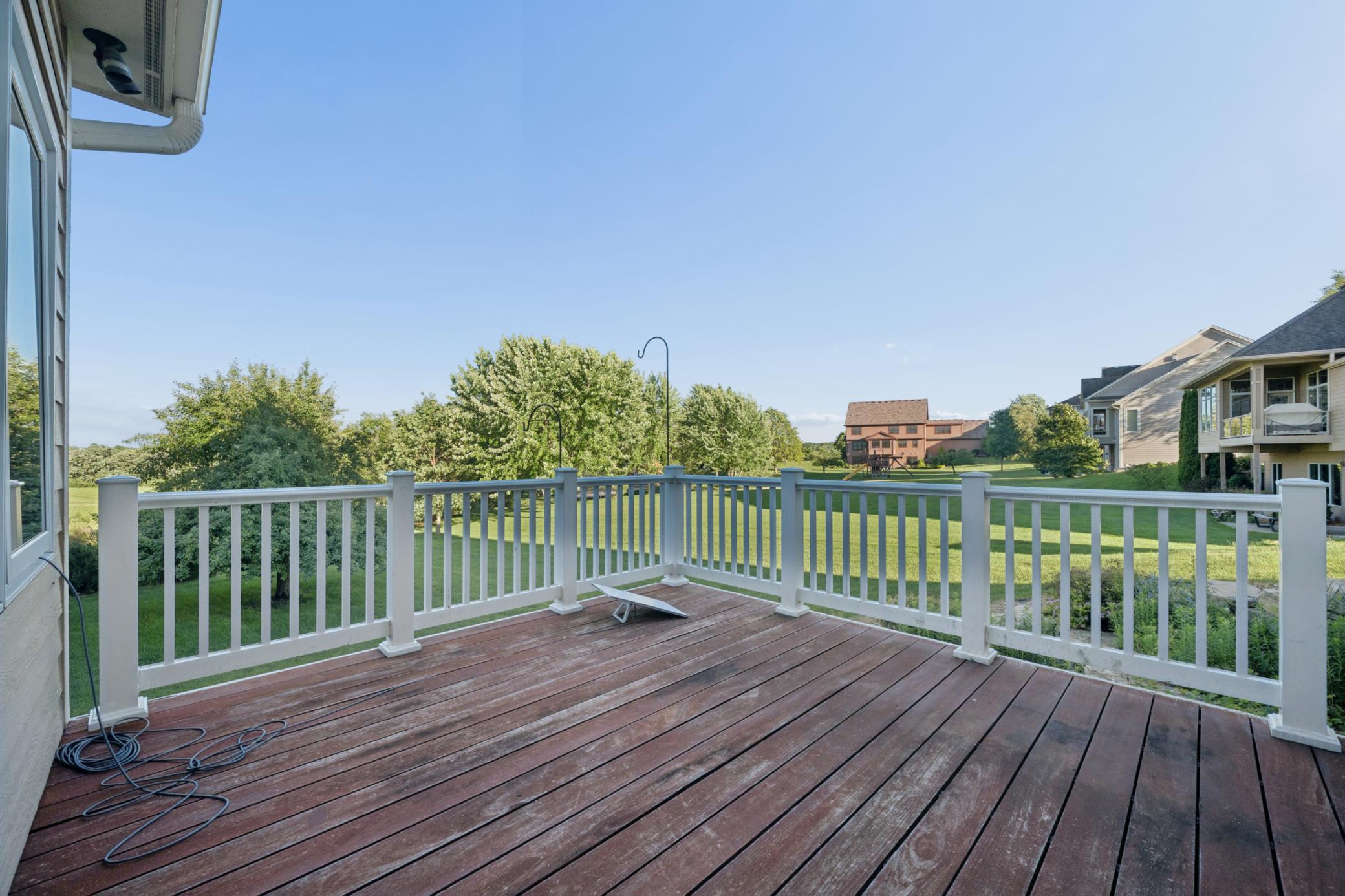 5352 Scenic Oak Drive SW
