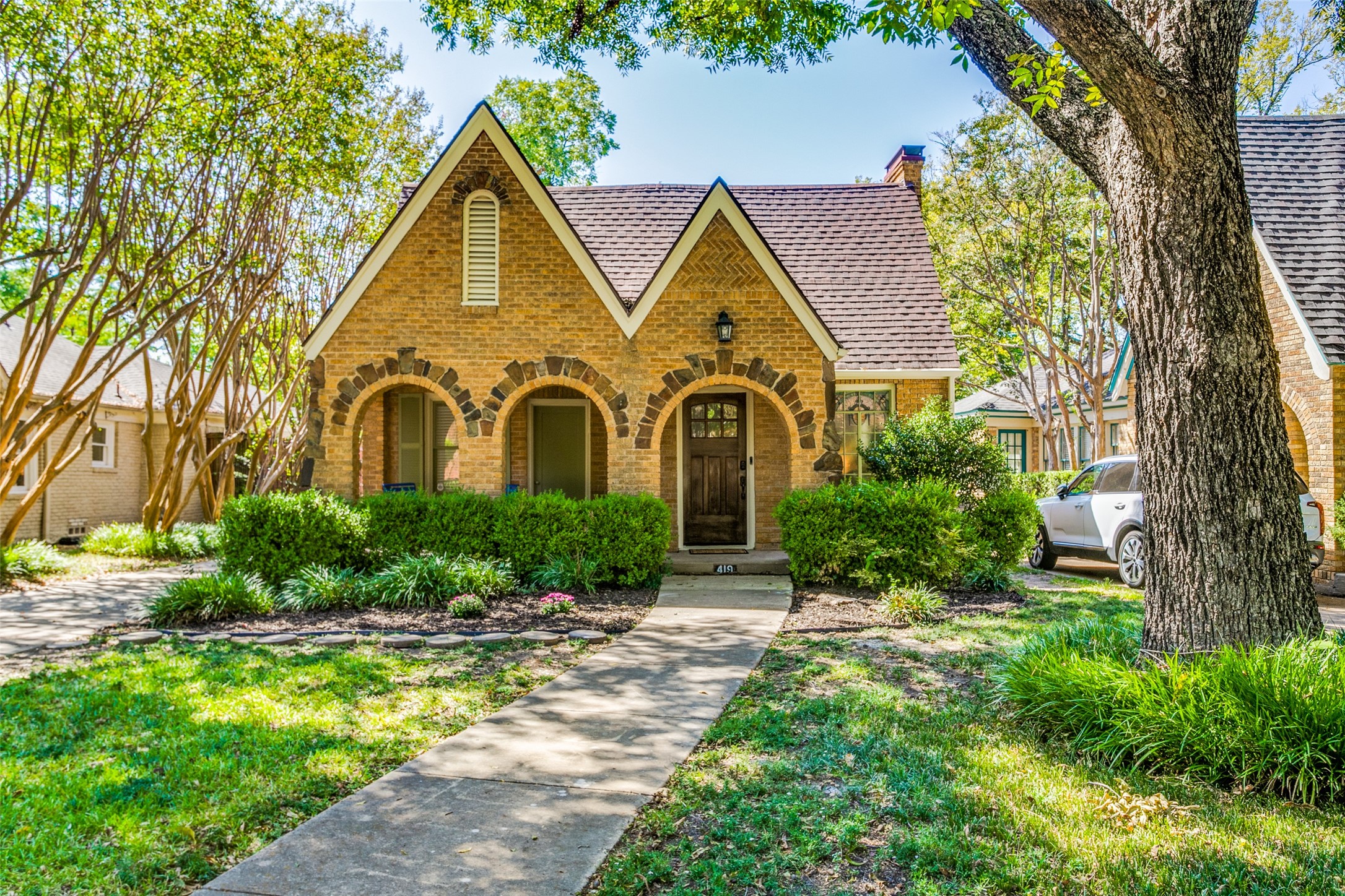 419 Valencia Street