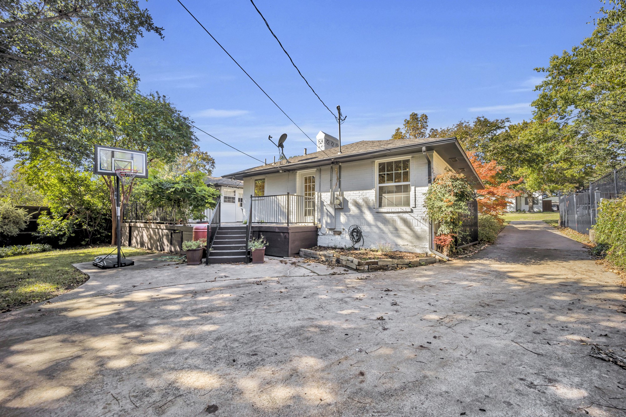 7242 Alexander Drive