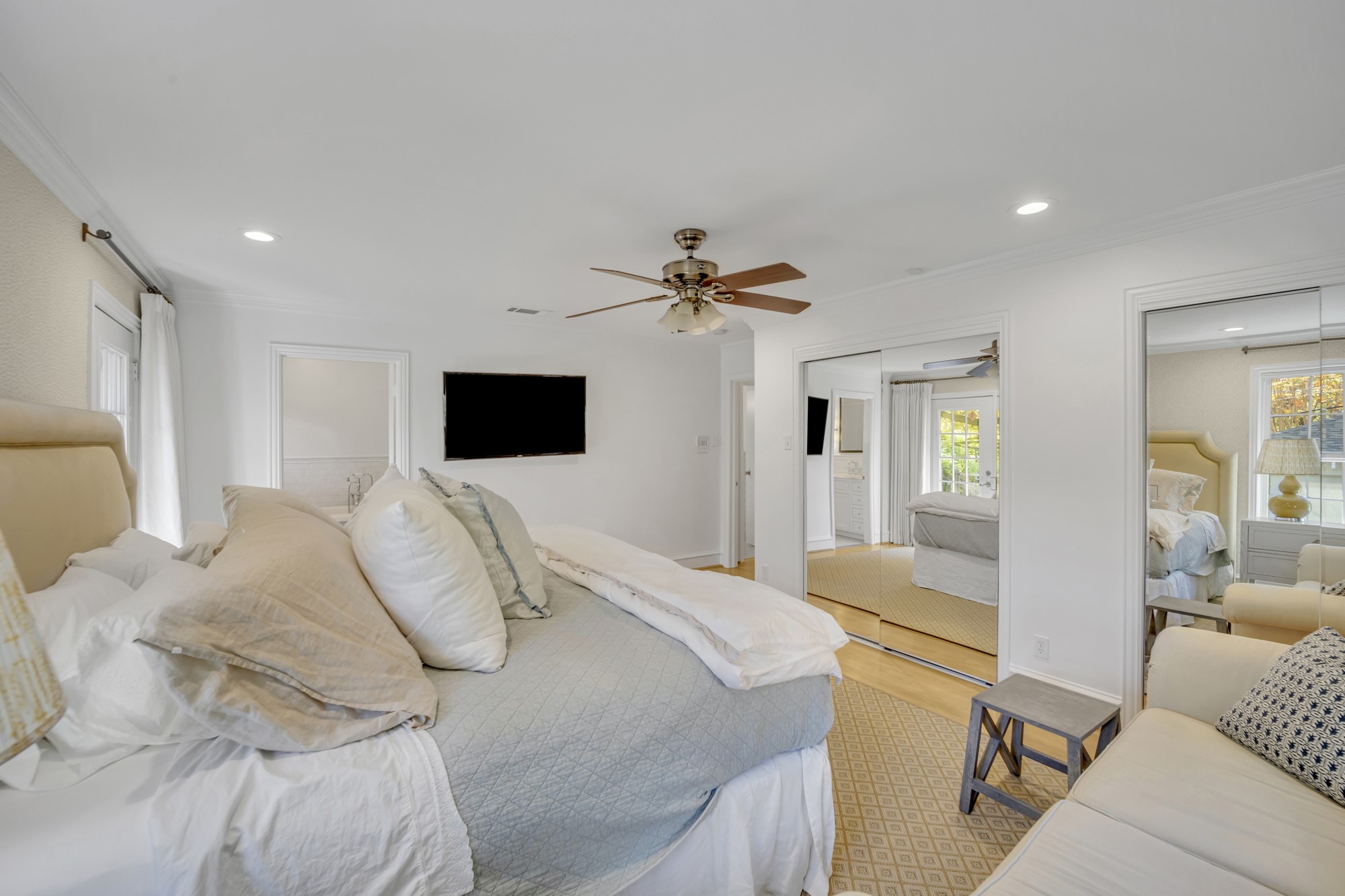 7242 Alexander Drive