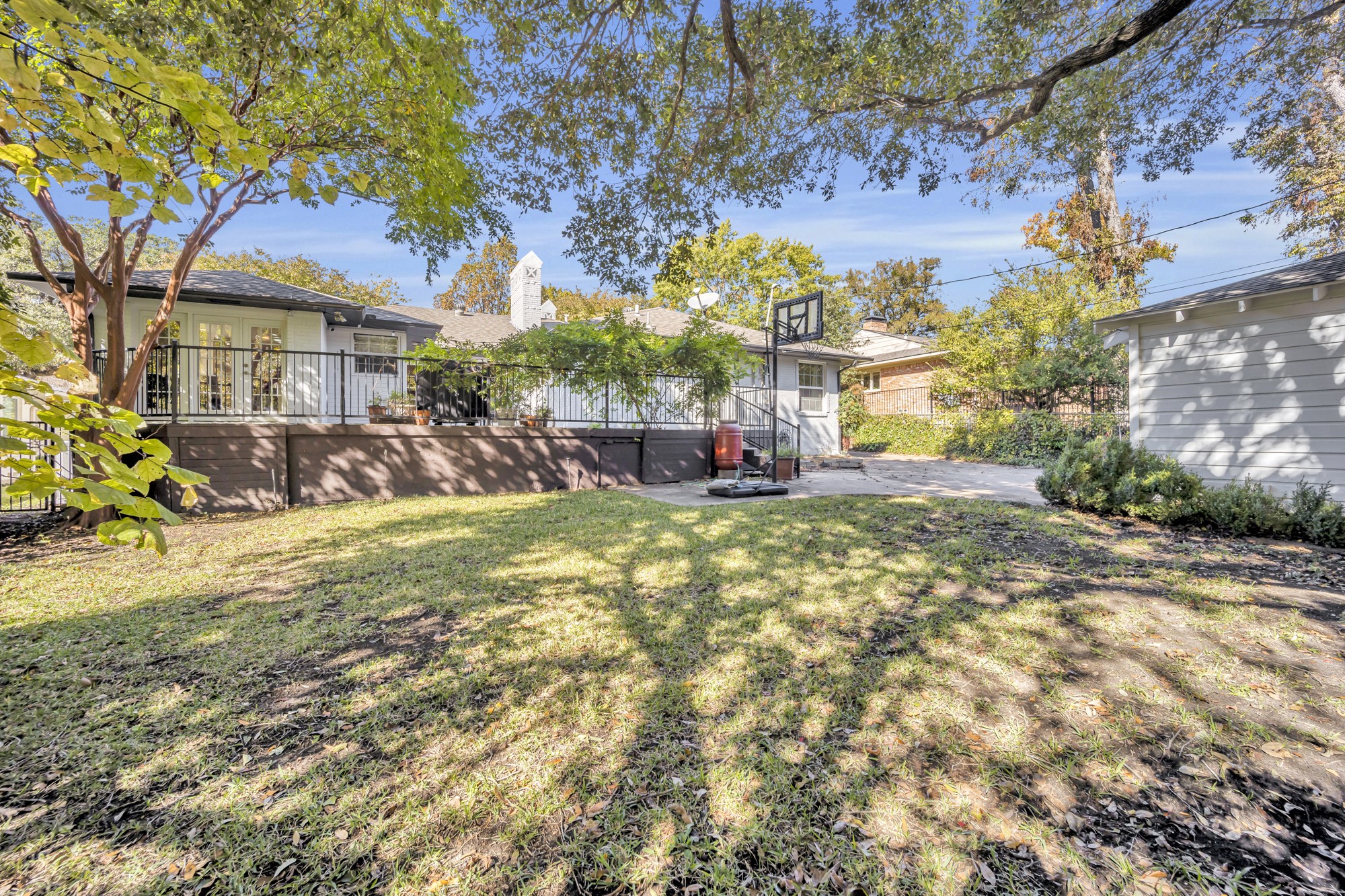 7242 Alexander Drive