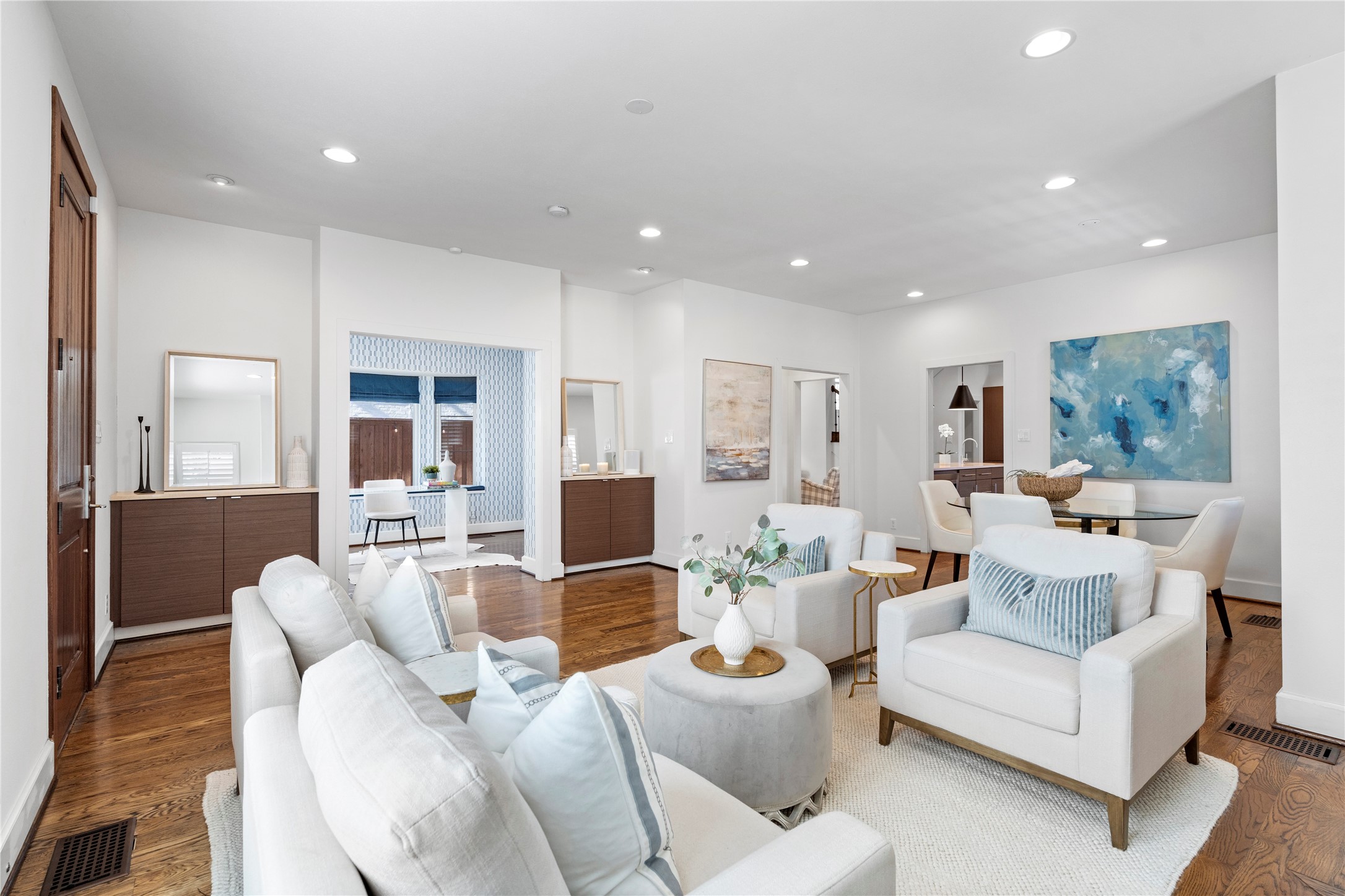 6871 Lorna Lane