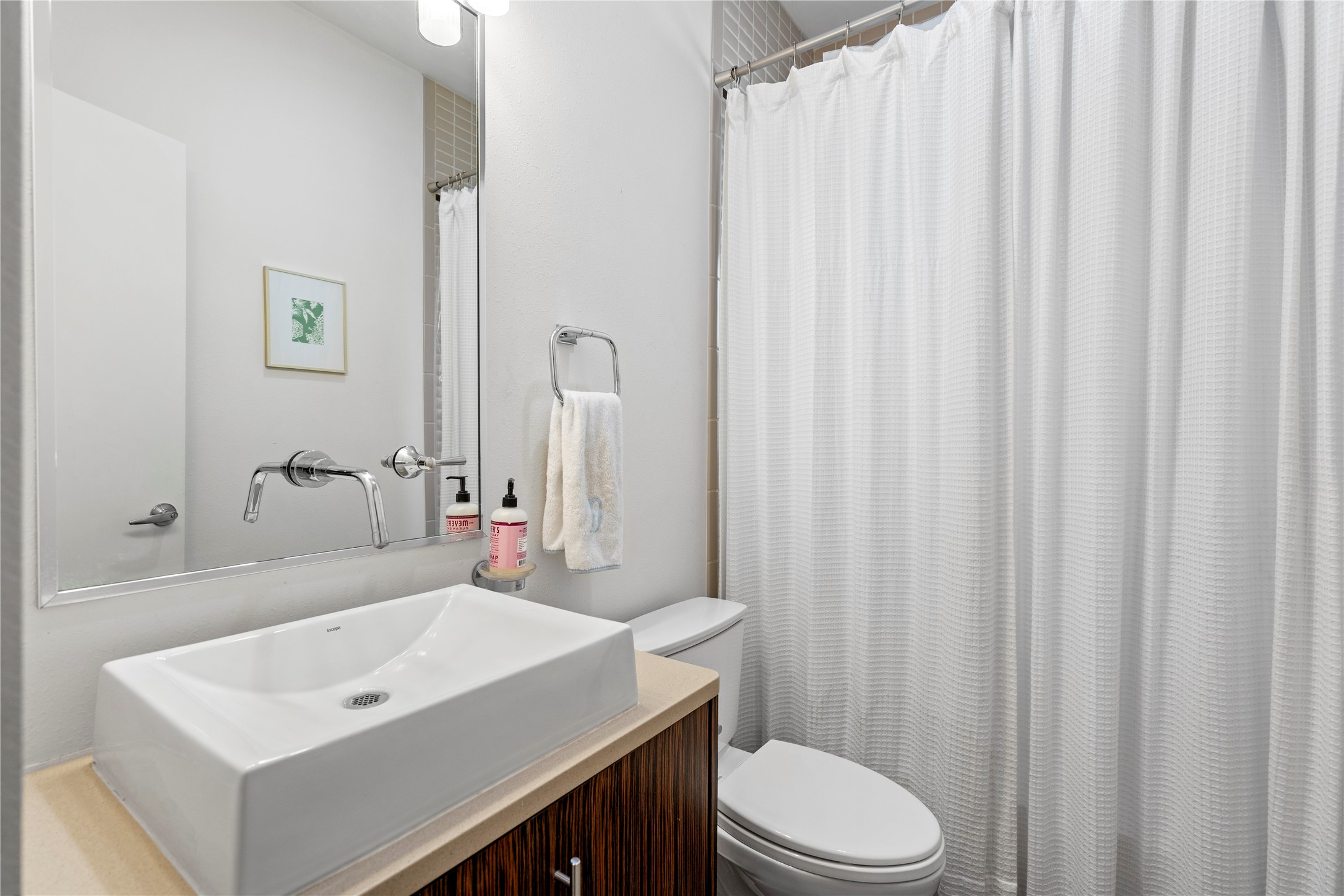 6871 Lorna Lane