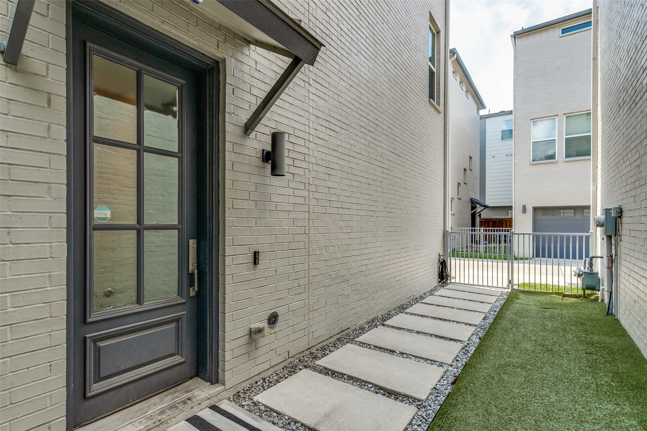 6025 Chimera Court