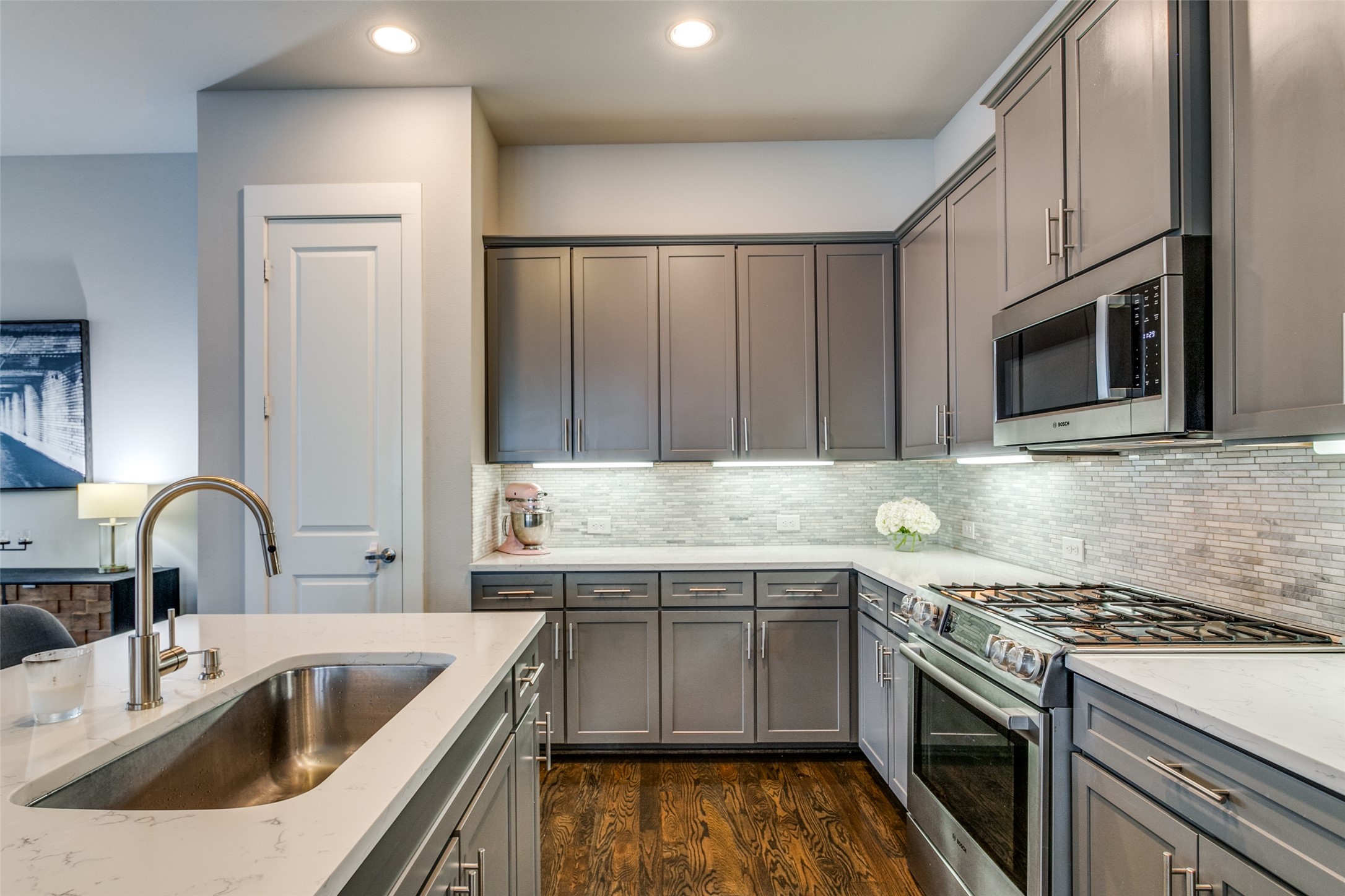 6025 Chimera Court