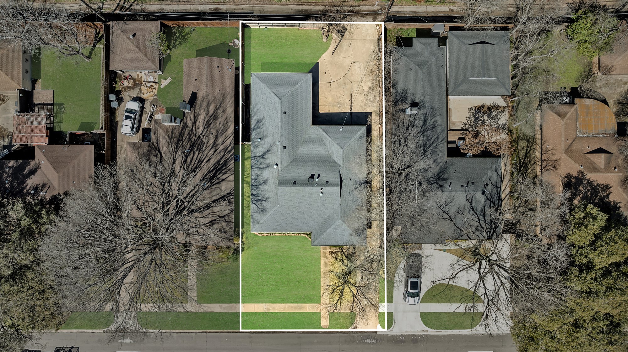 6903 E Mockingbird Lane
