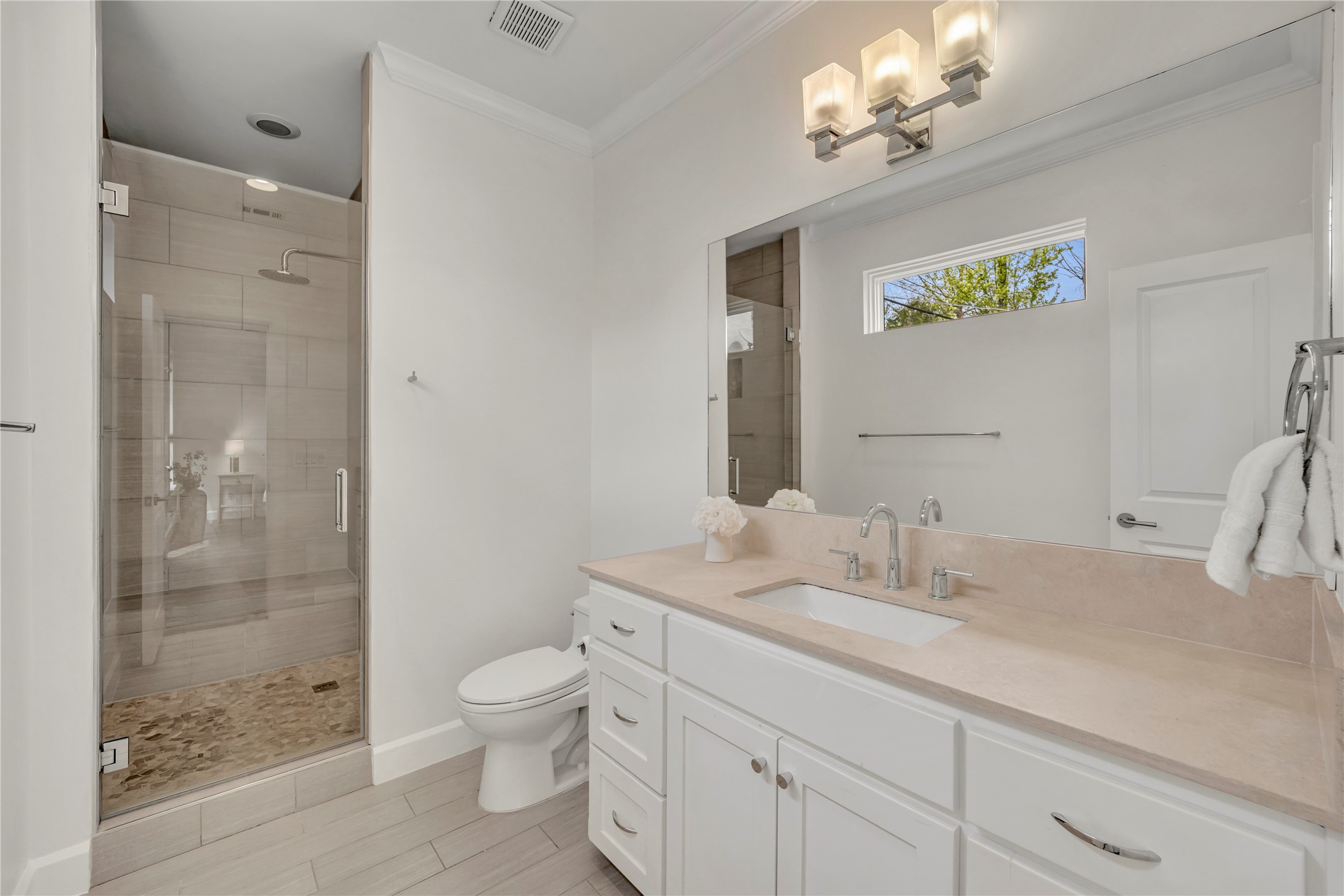 3515 Normandy Avenue 4