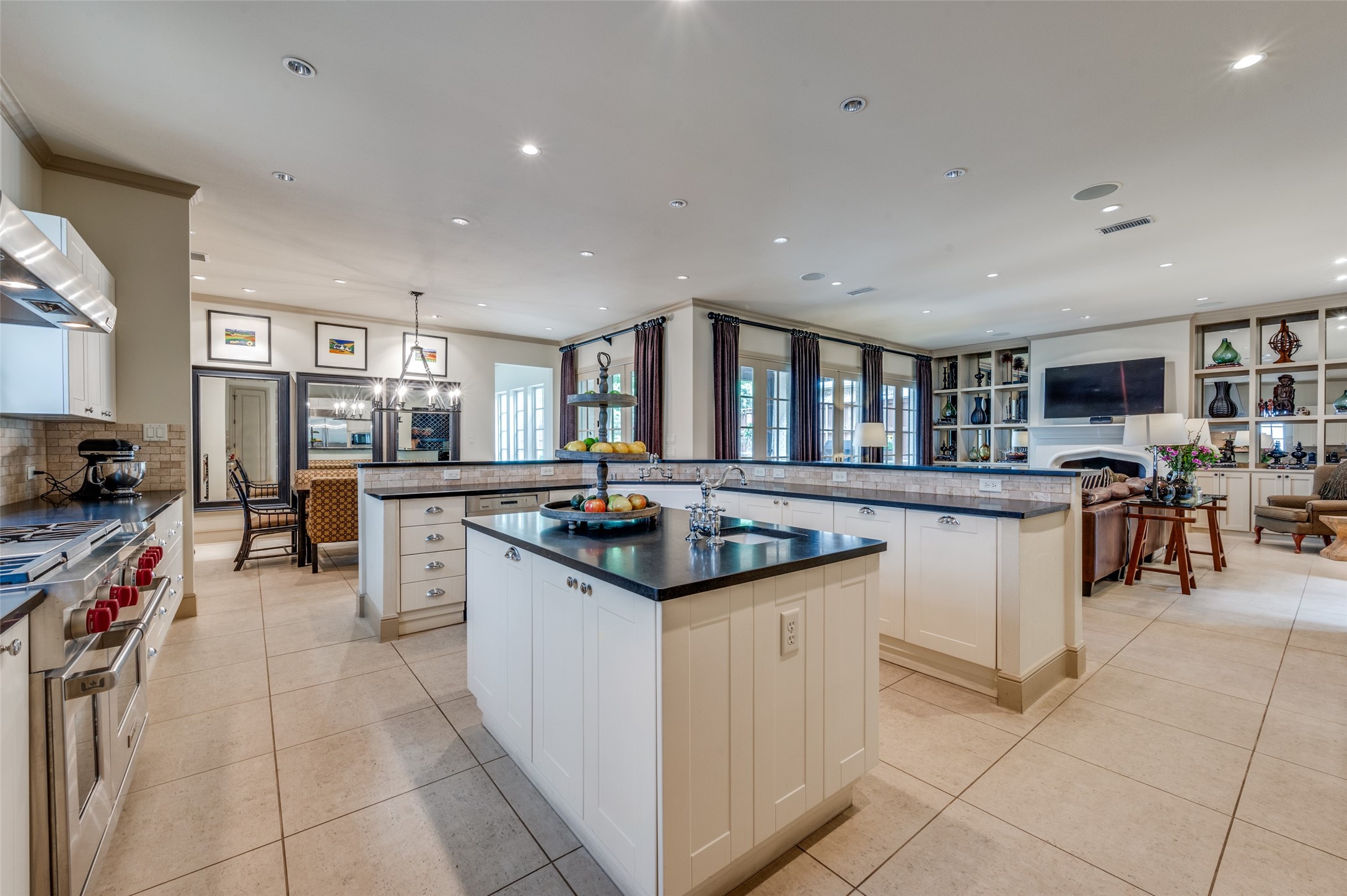 4927 Stanford Avenue