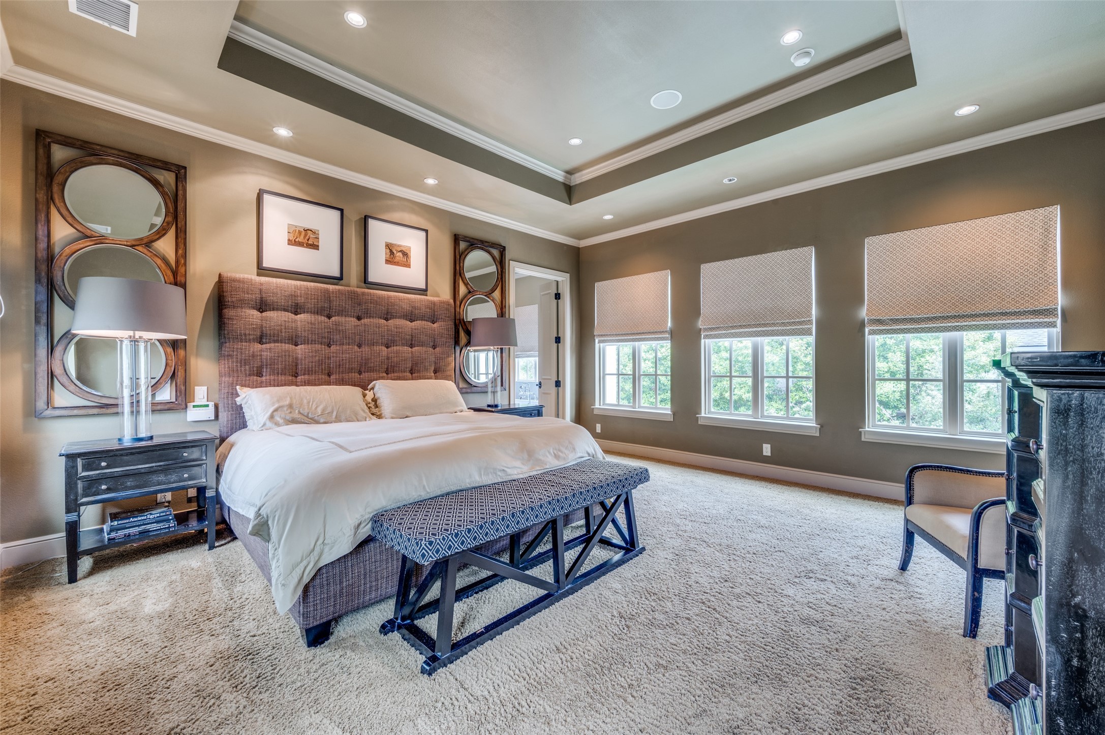 4927 Stanford Avenue