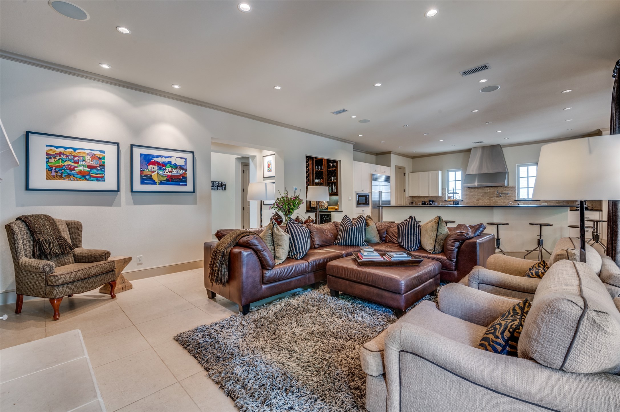 4927 Stanford Avenue