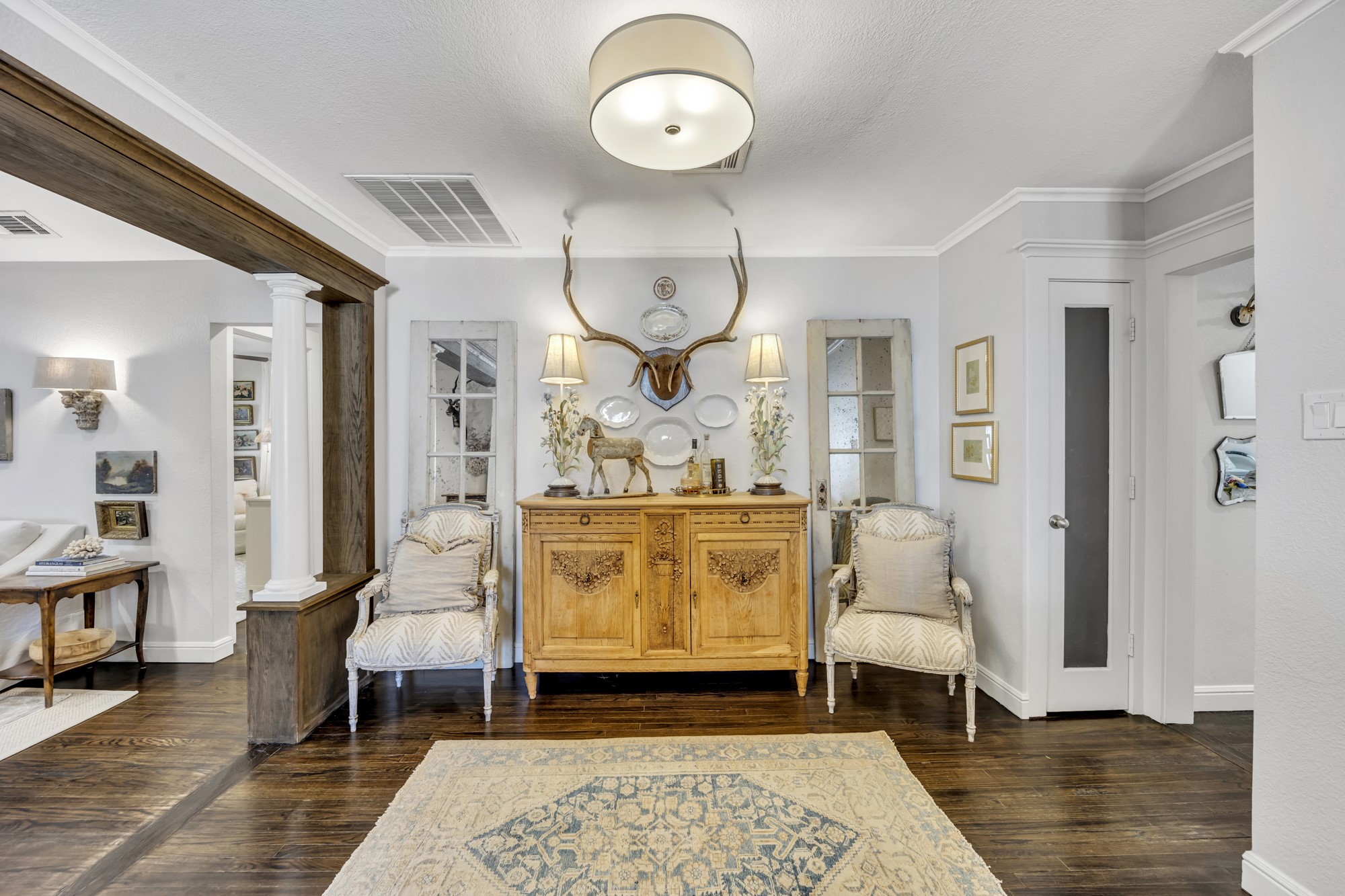 6034 Monticello Avenue