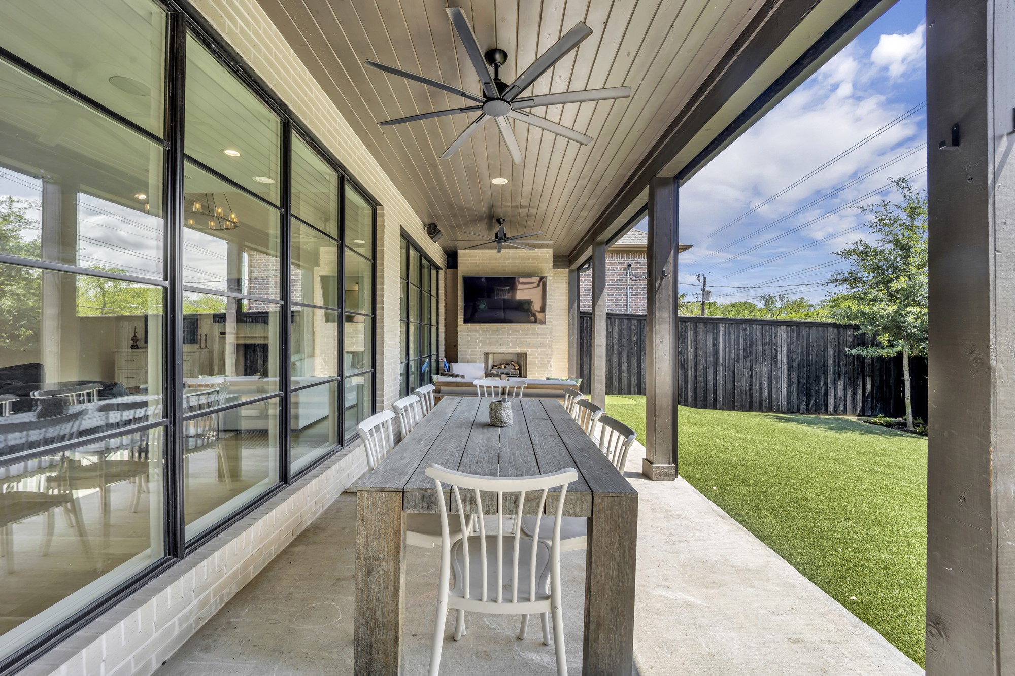7141 Lyre Lane