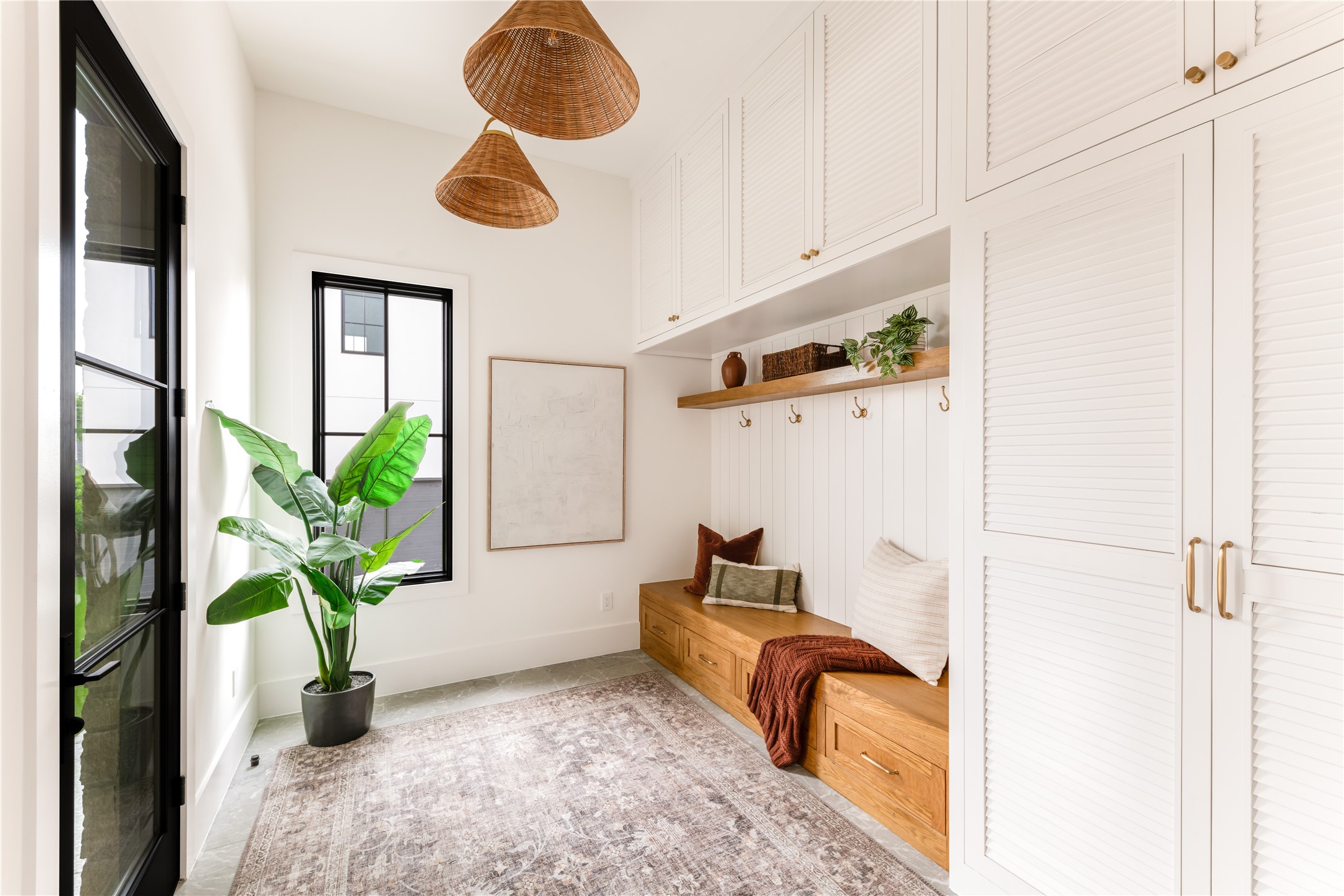 6814 Southridge Drive