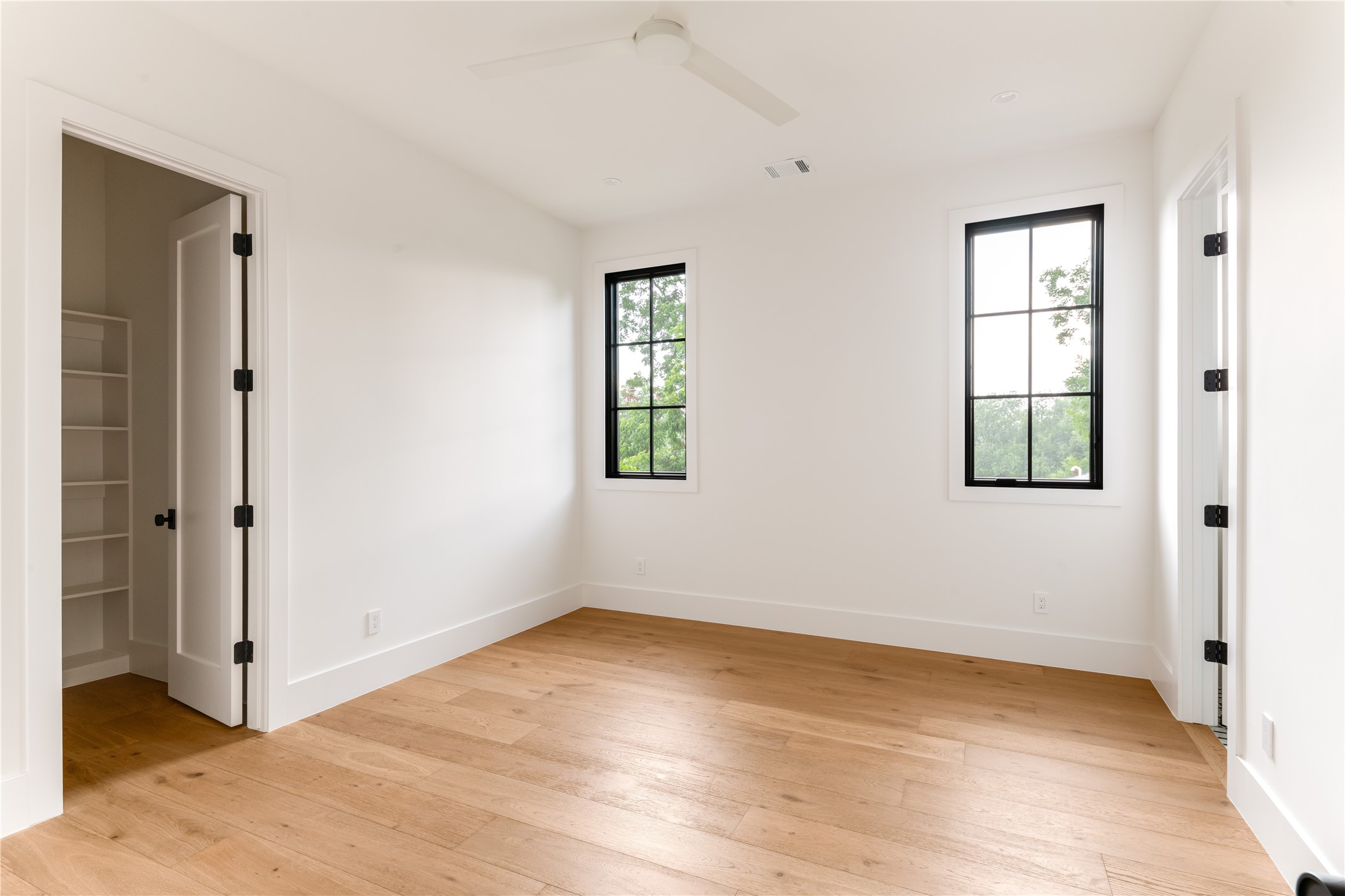 6814 Southridge Drive