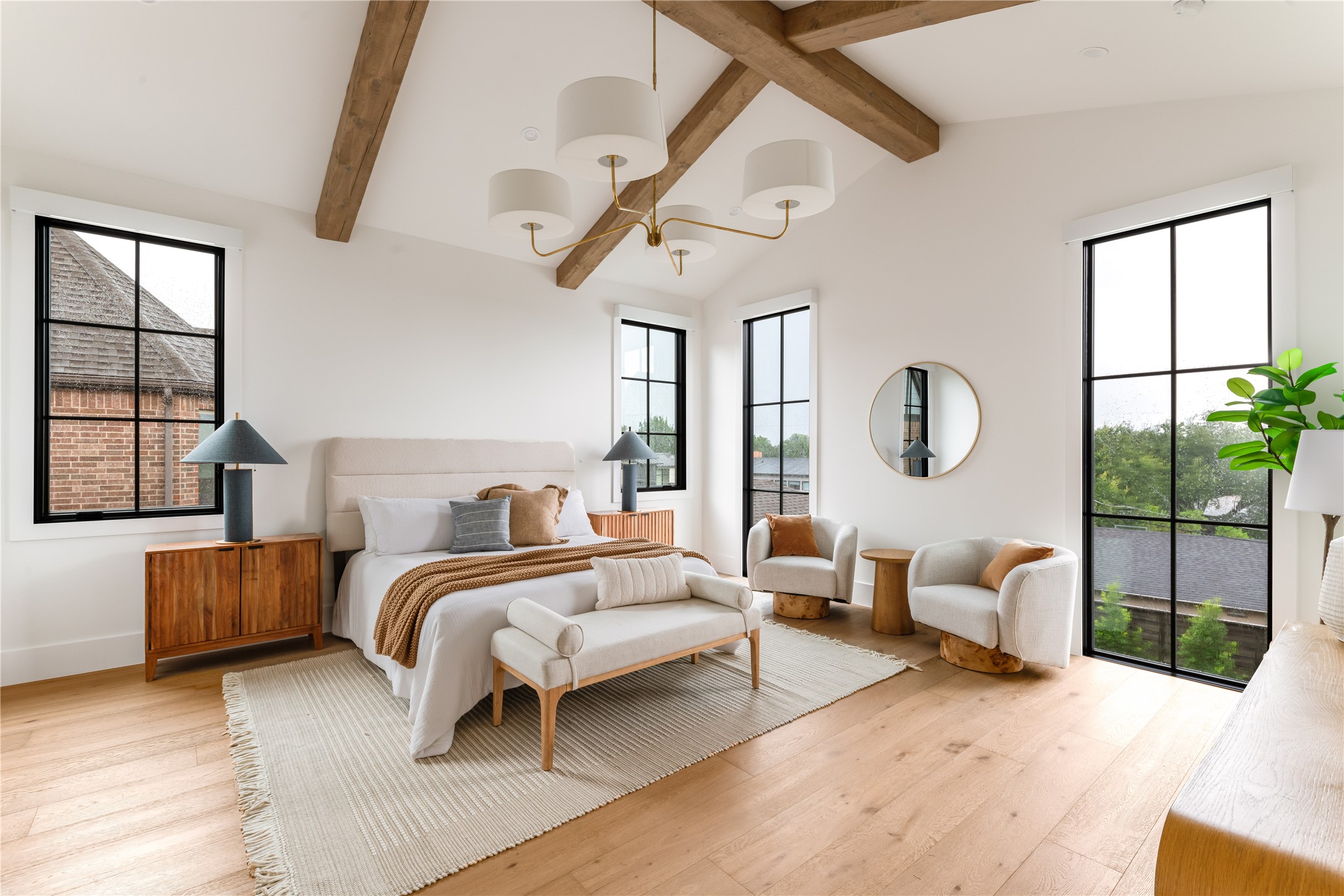 6814 Southridge Drive