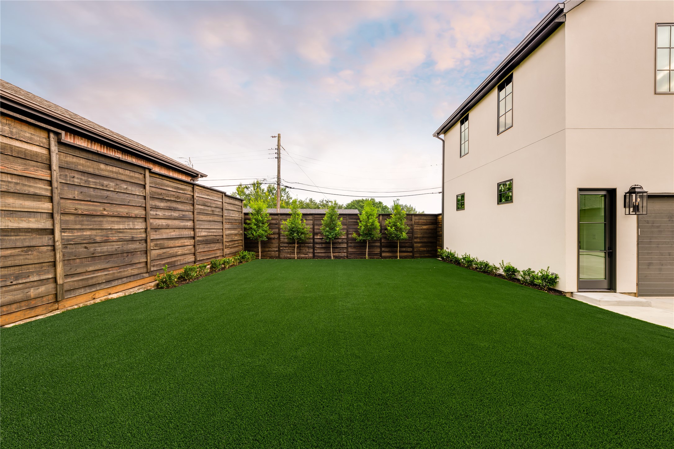 6814 Southridge Drive