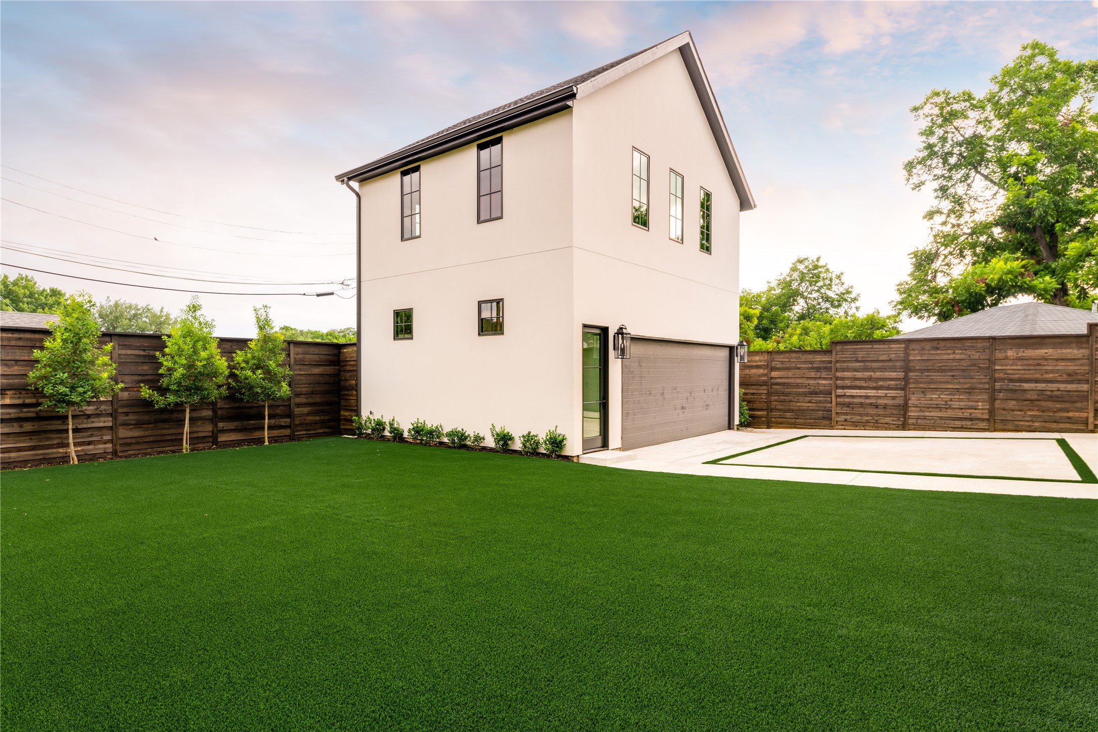 6814 Southridge Drive