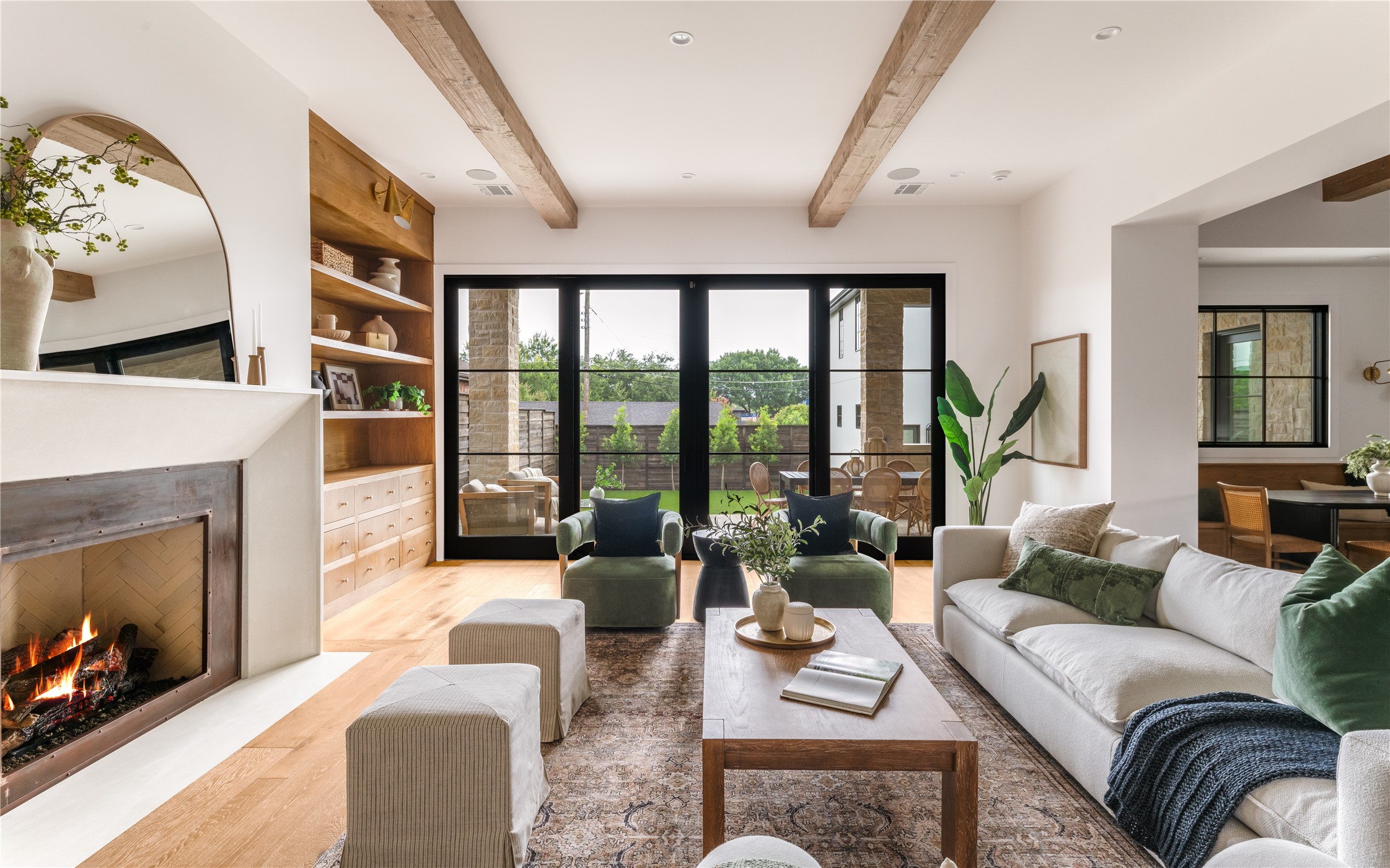 6814 Southridge Drive