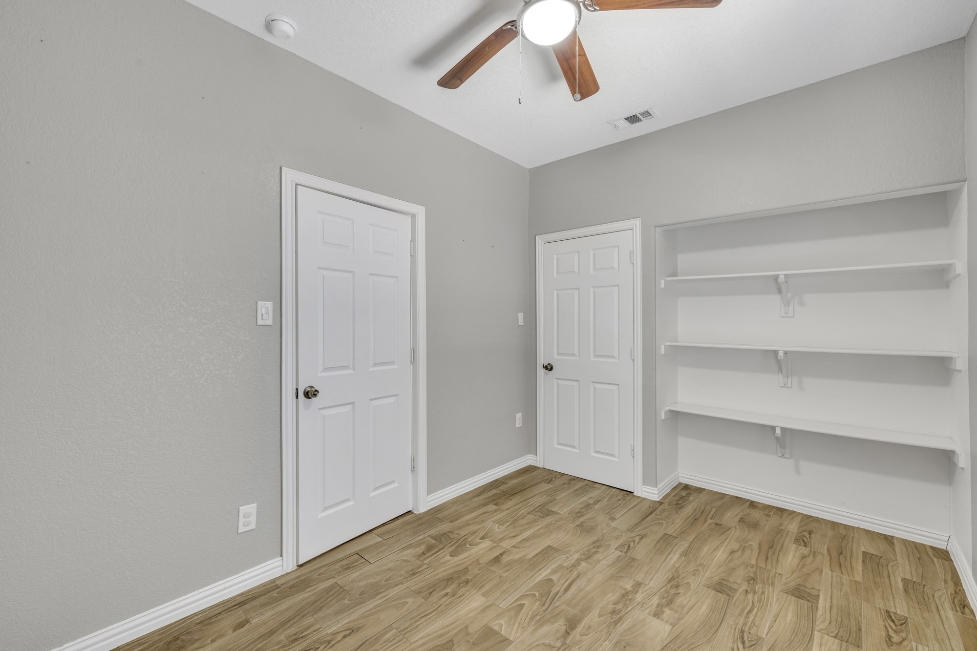 925 S Brighton Avenue