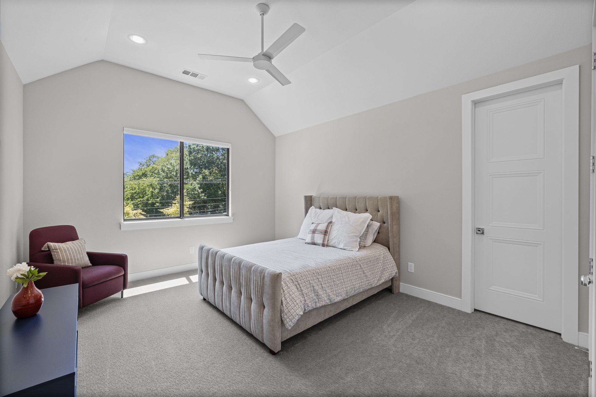 7019 Greentree Lane
