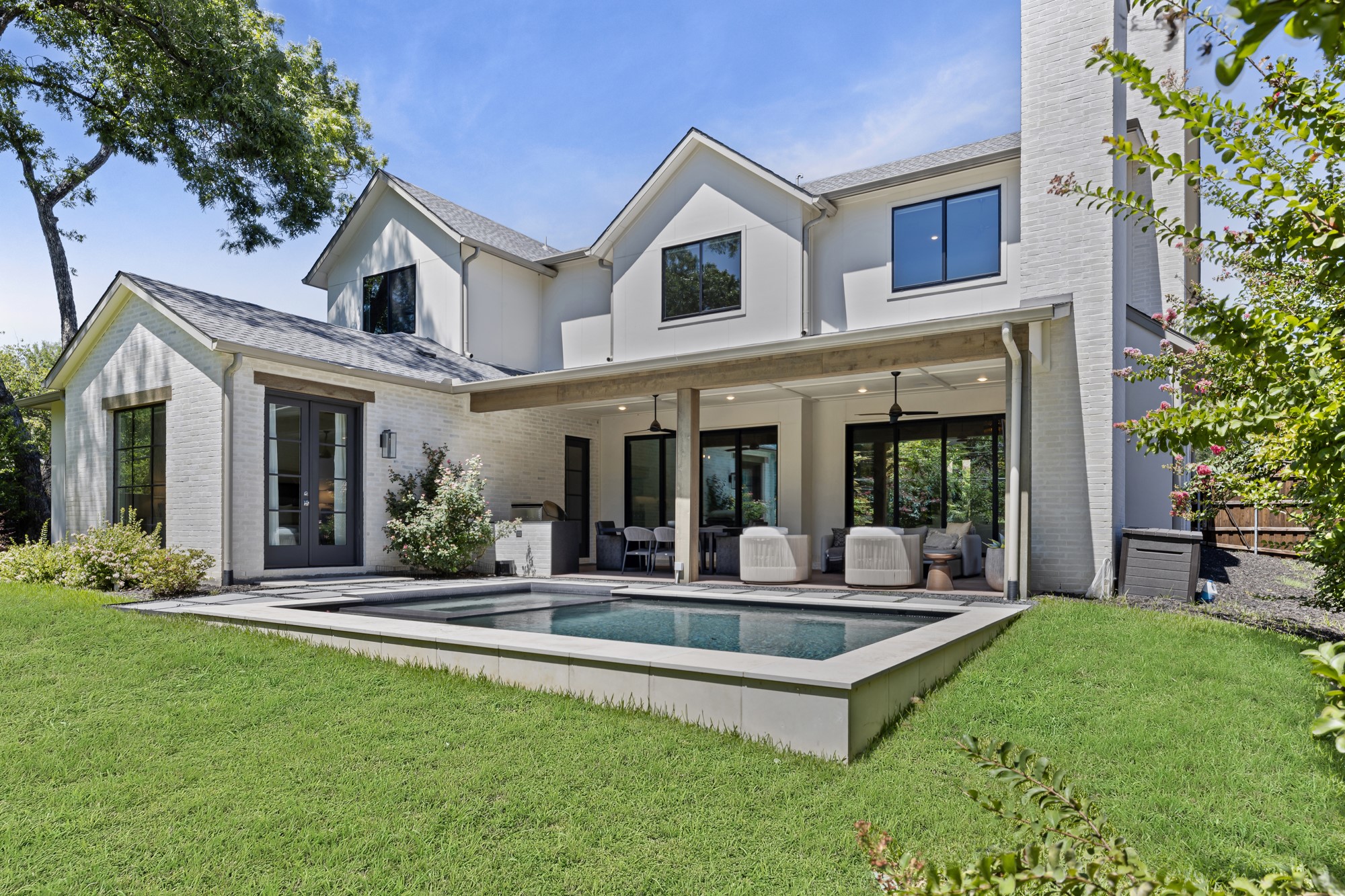 7019 Greentree Lane