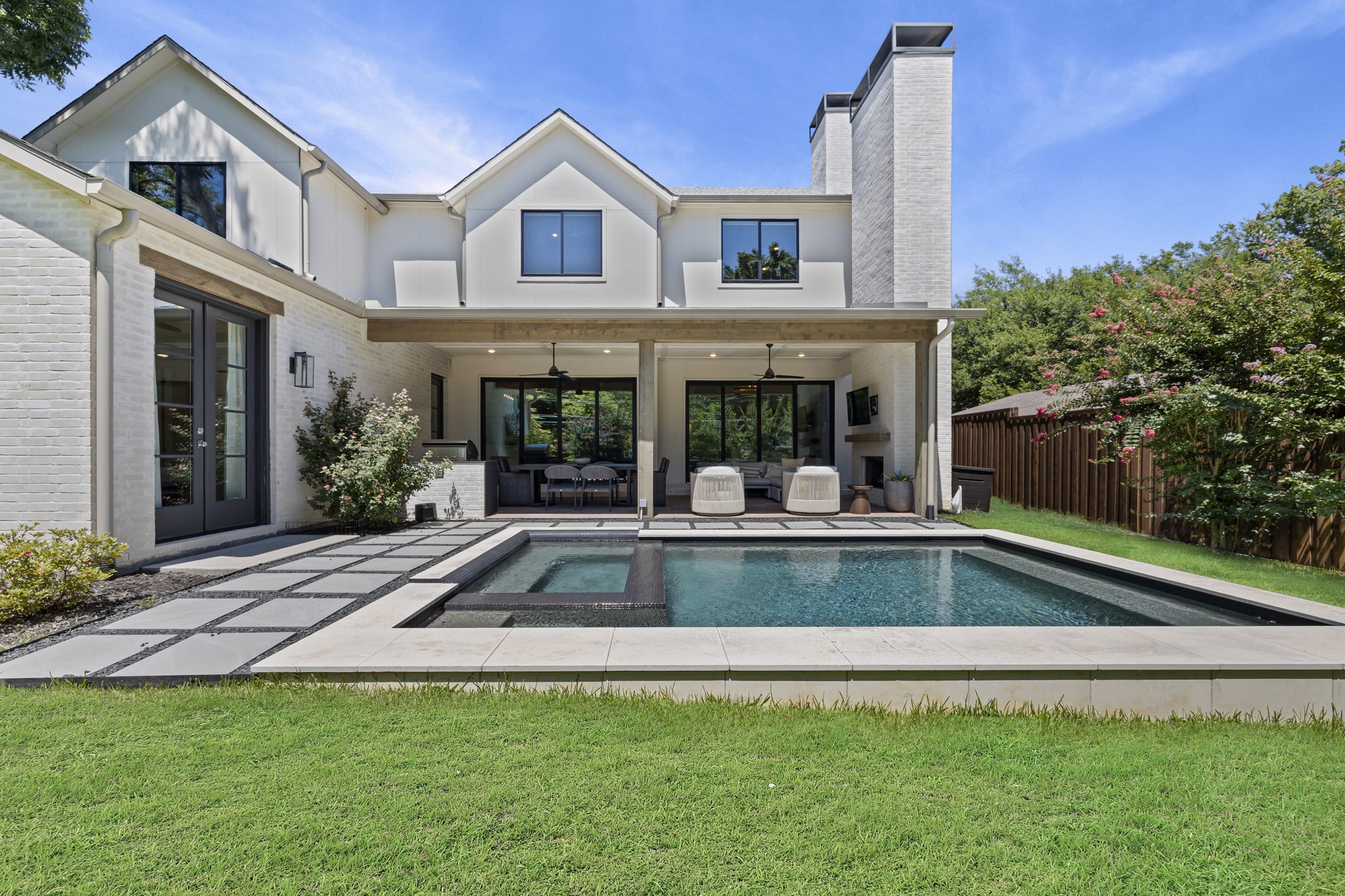 7019 Greentree Lane
