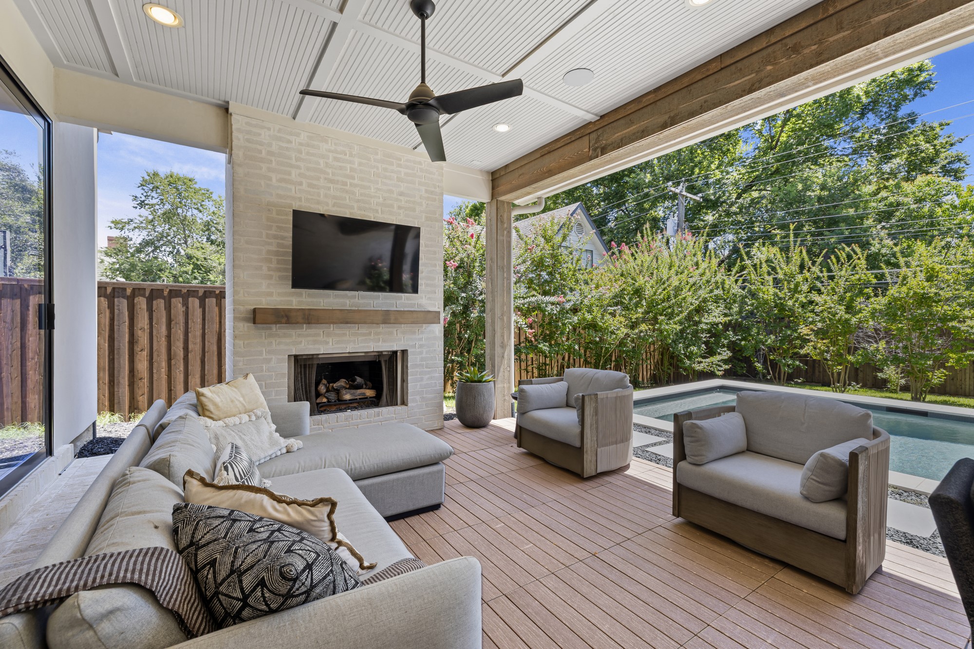 7019 Greentree Lane