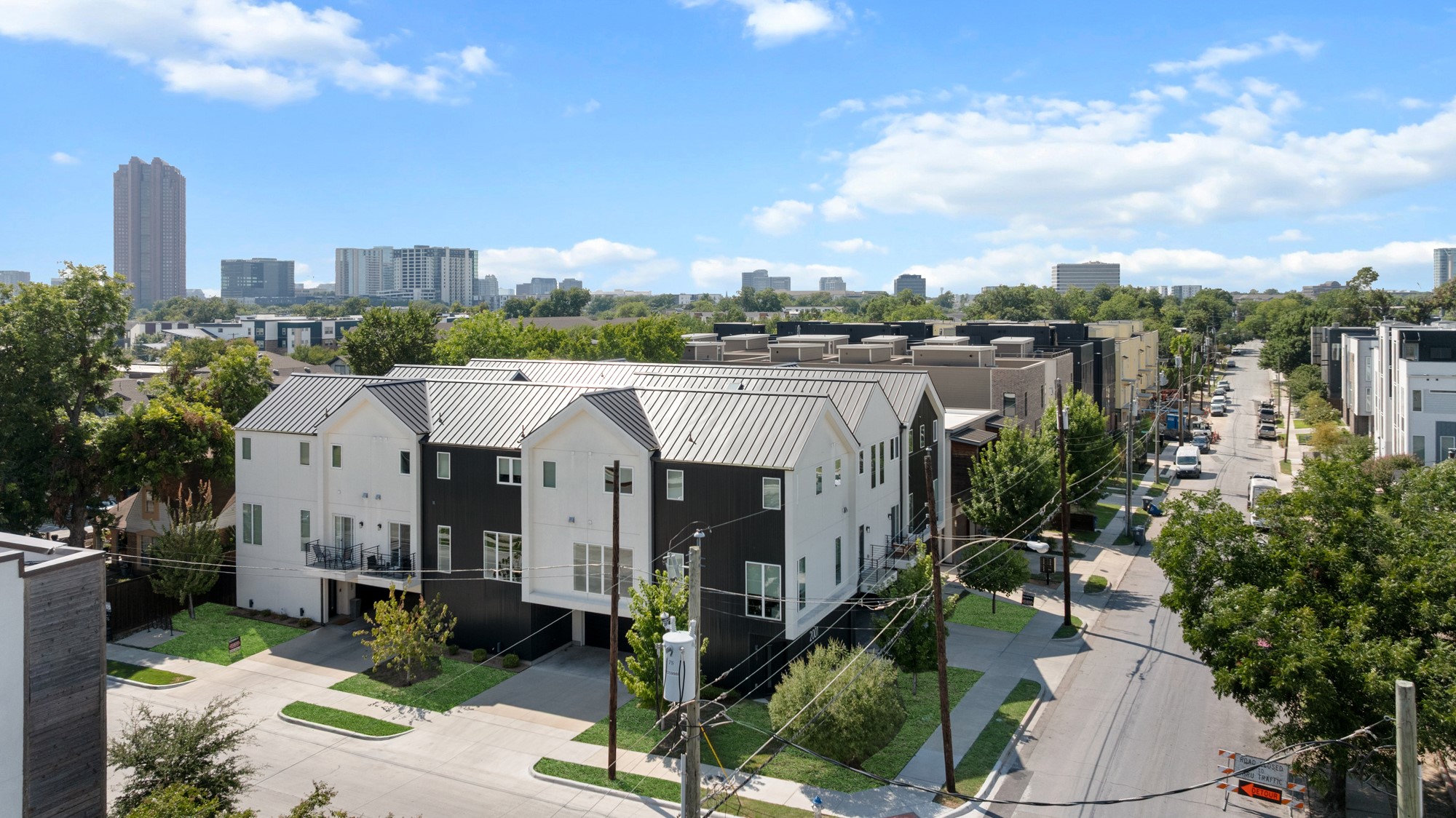 2001 N Prairie Avenue 103