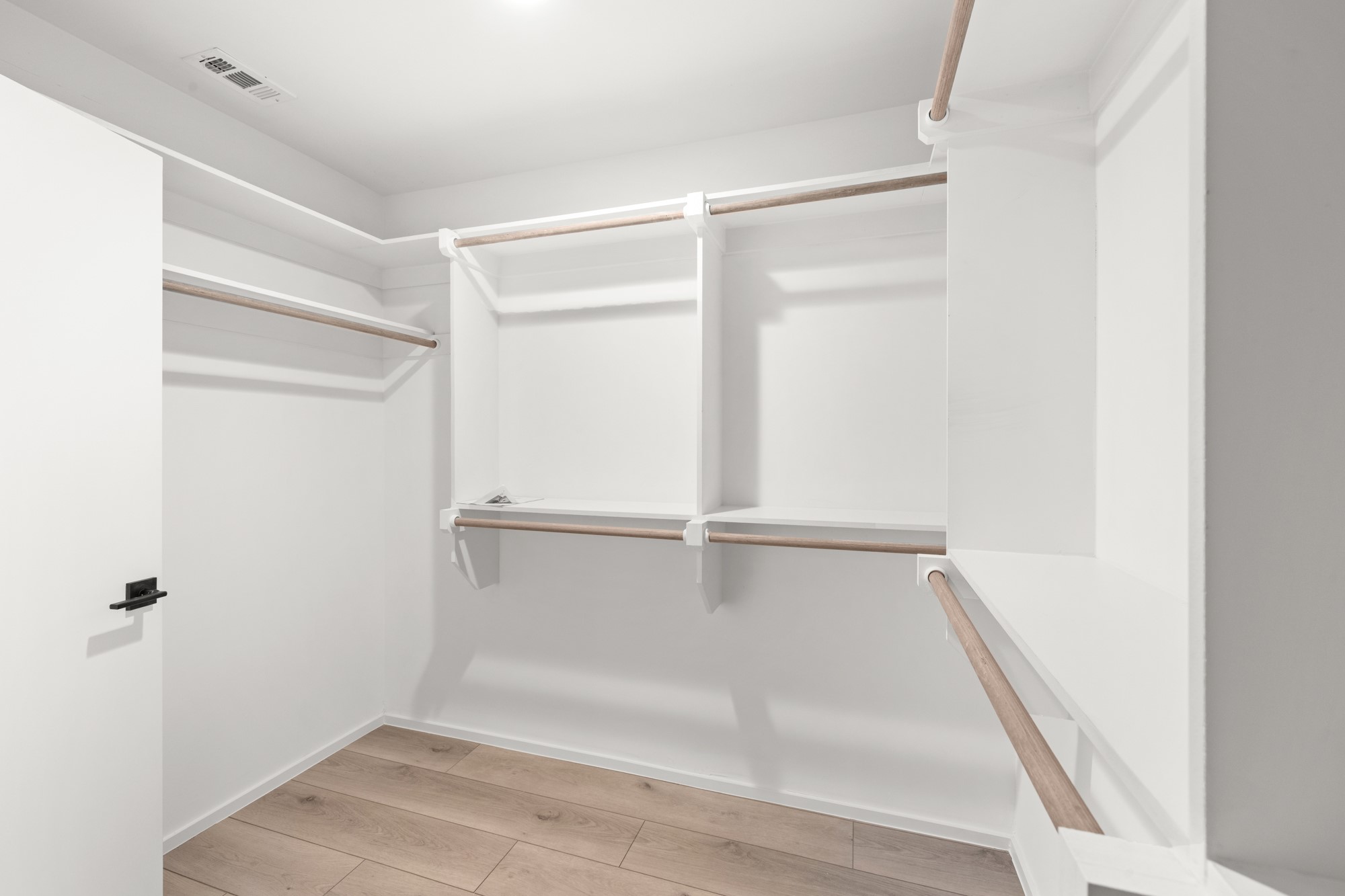 2001 N Prairie Avenue 103