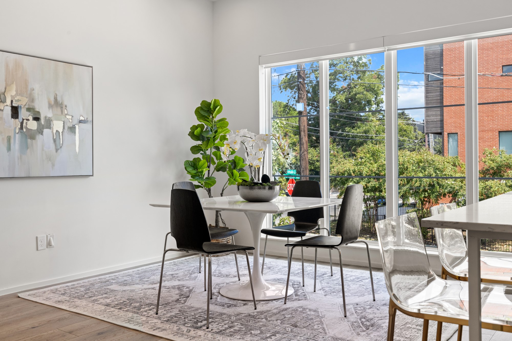 2001 N Prairie Avenue 103