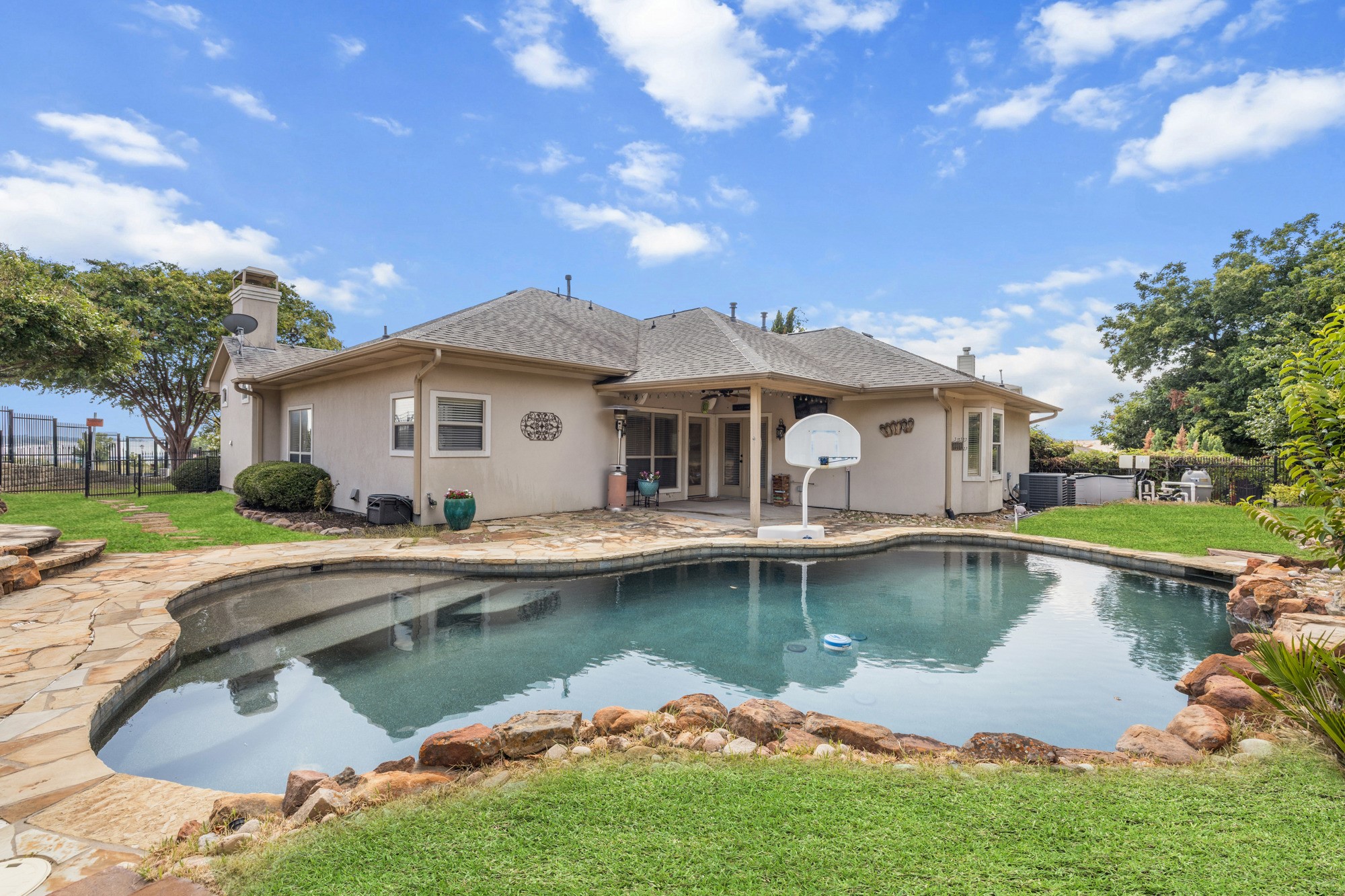 202 Harbor Landing Drive