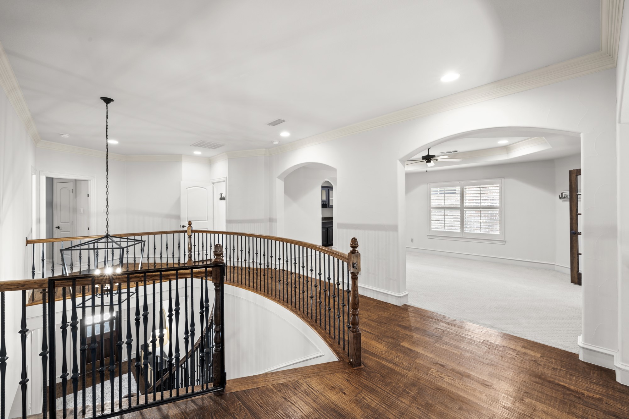 6218 Lakeshore Drive