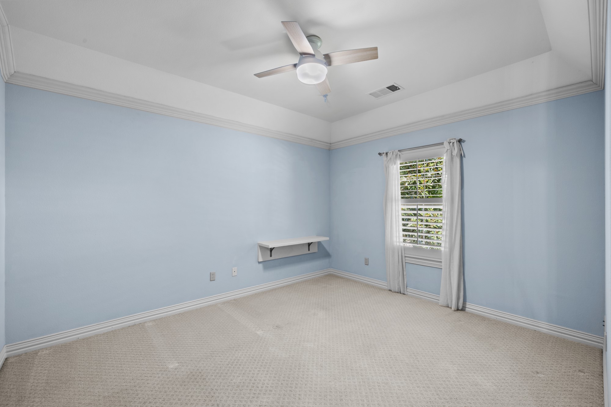 6218 Lakeshore Drive