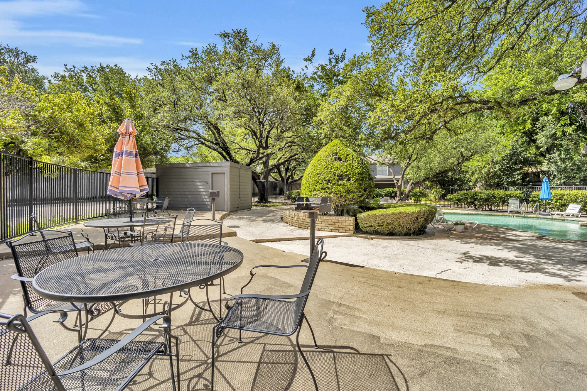 7462 E Northwest Highway 128