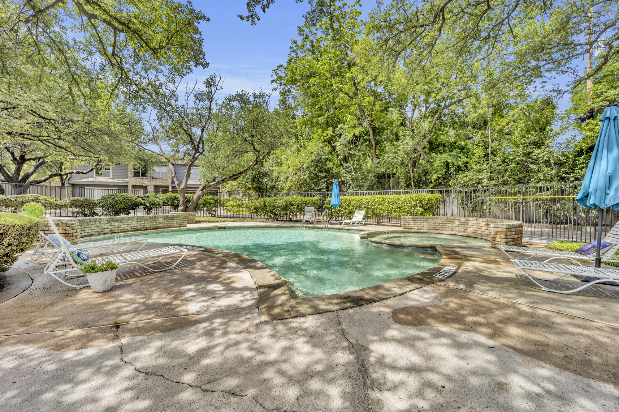 7462 E Northwest Highway 128