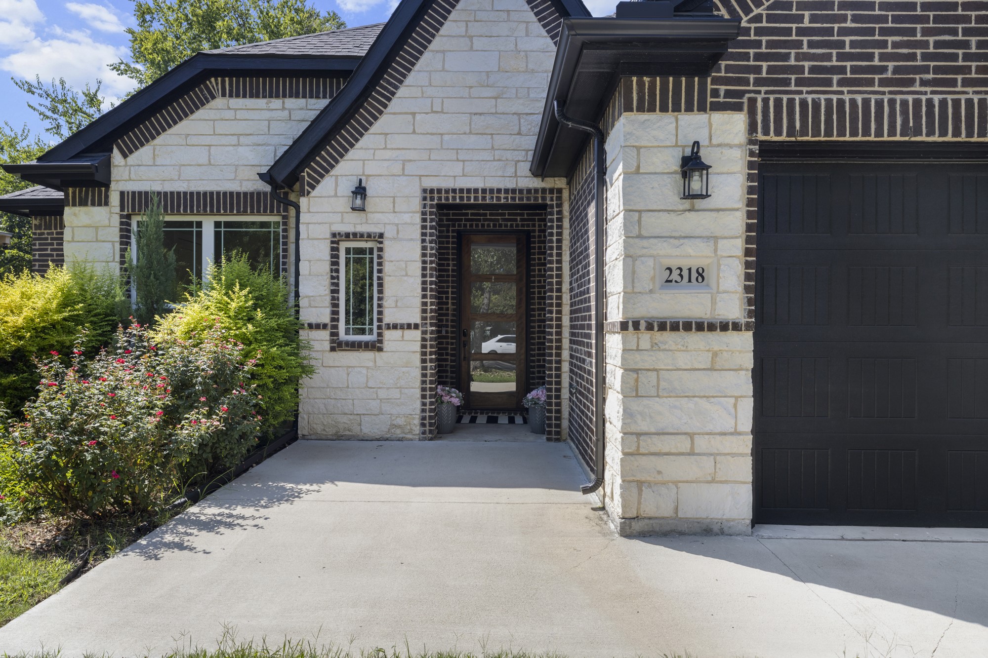 2318 Jonesboro Avenue