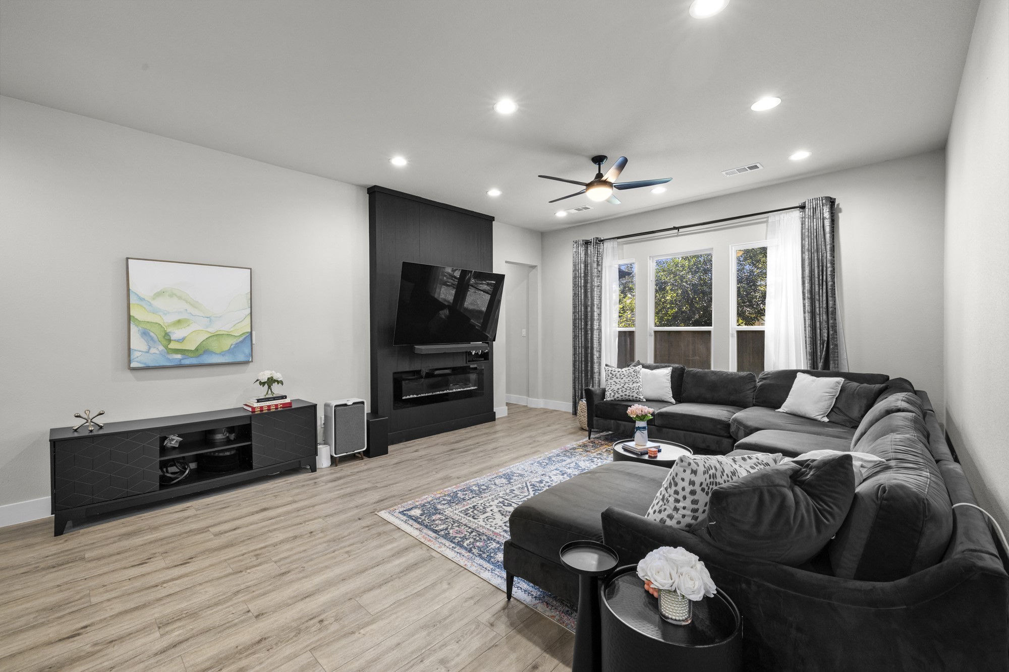 2318 Jonesboro Avenue