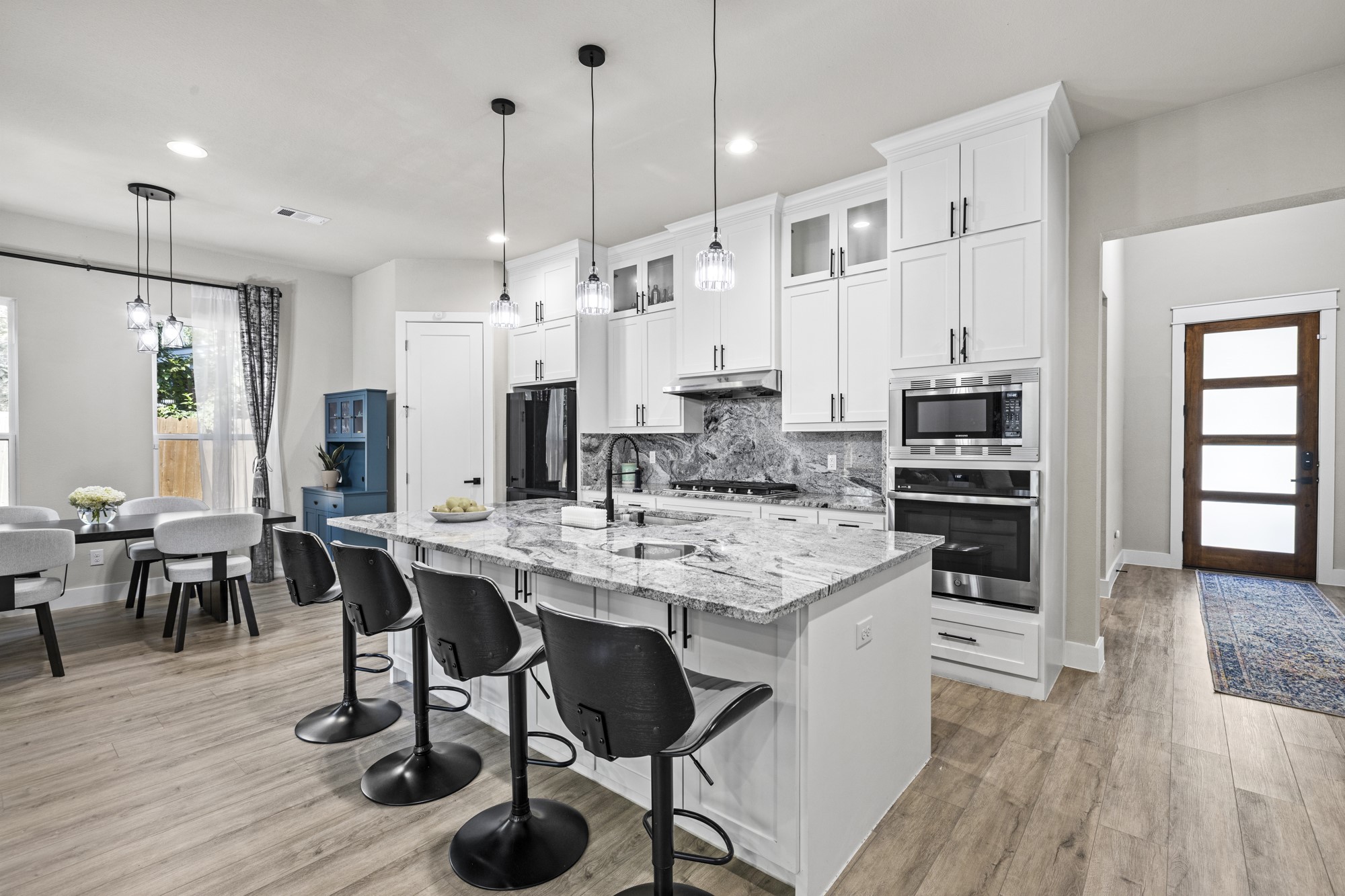 2318 Jonesboro Avenue