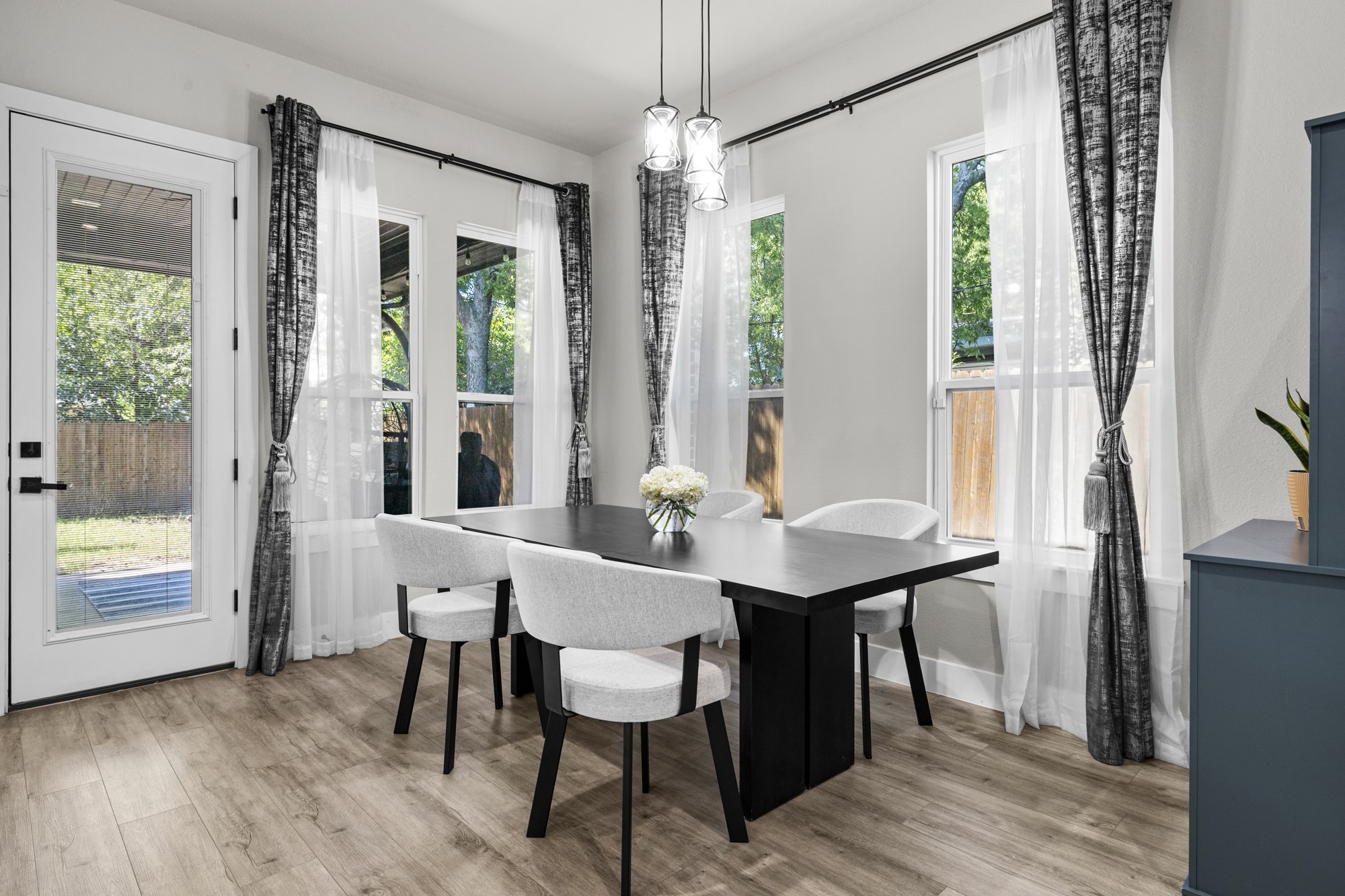 2318 Jonesboro Avenue